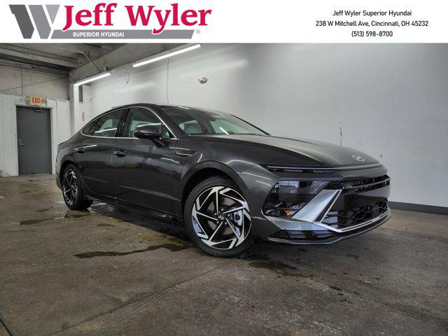 2026 Hyundai Sonata SEL's photo