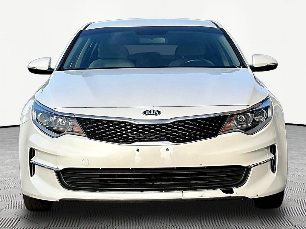 Used 2017 Kia Optima LX Sedan