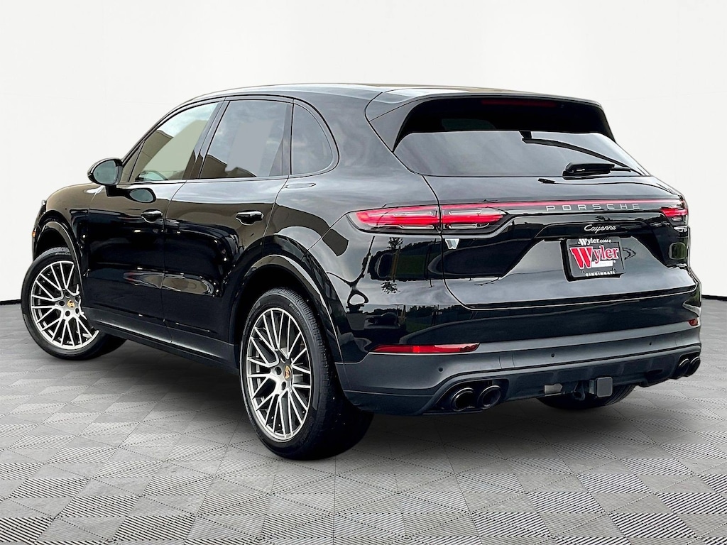 Used 2023 Porsche Cayenne Platinum Edition SUV