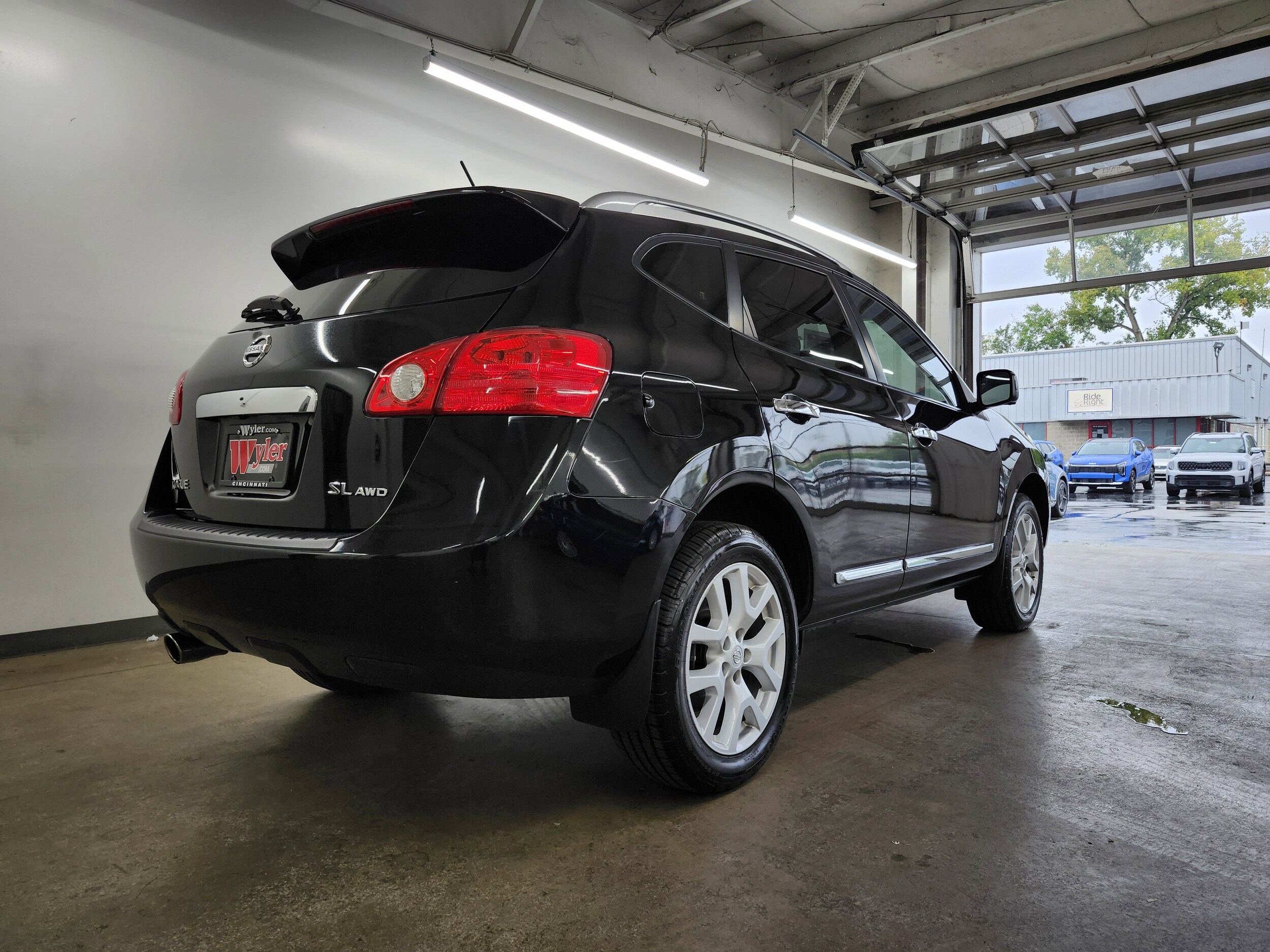 2013 Nissan Rogue SV SL photo 3
