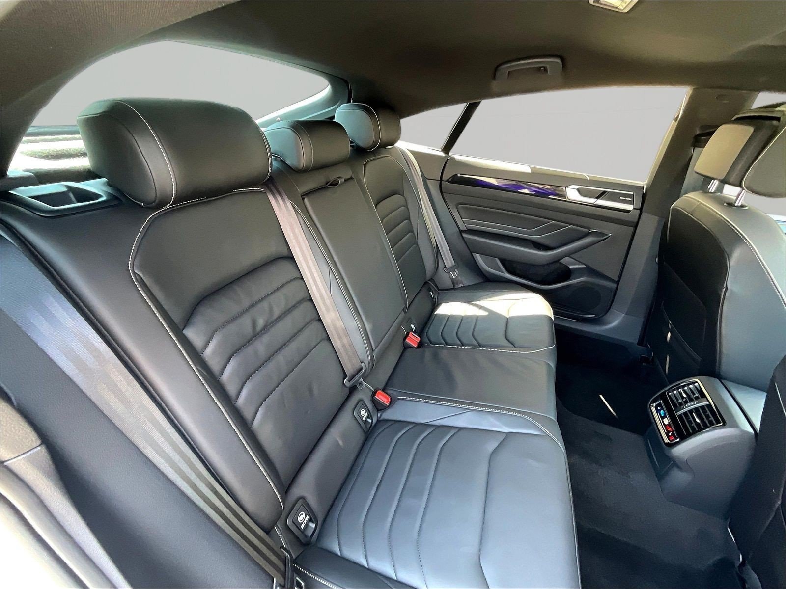 2023 Volkswagen Arteon SEL Premium R-Line - Photo 28