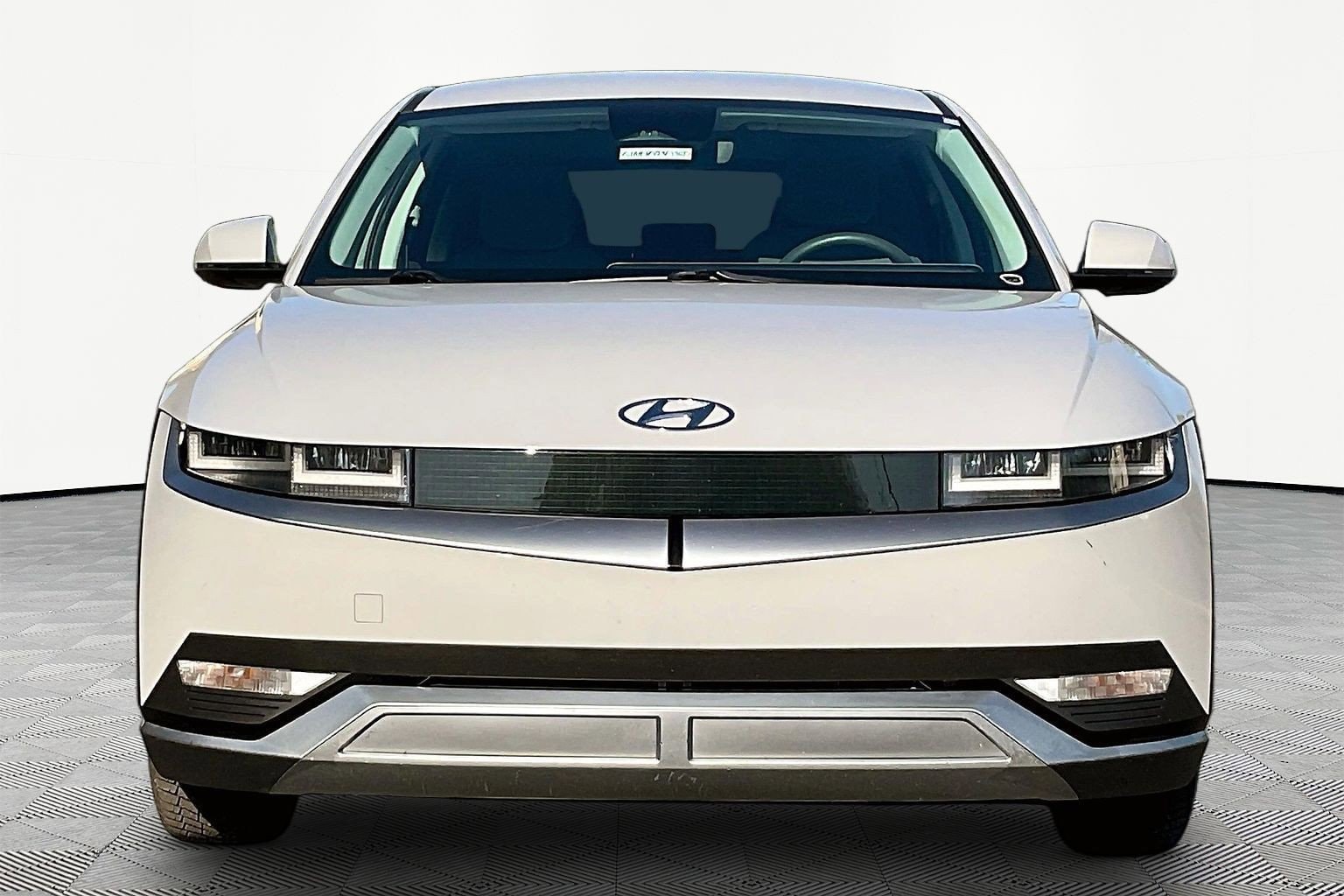 Used 2022 Hyundai IONIQ 5 SE with VIN KM8KM4AE7NU073036 for sale in Cincinnati, OH