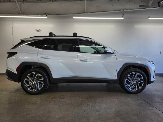2025 Hyundai Tucson Hybrid Limited photo 2