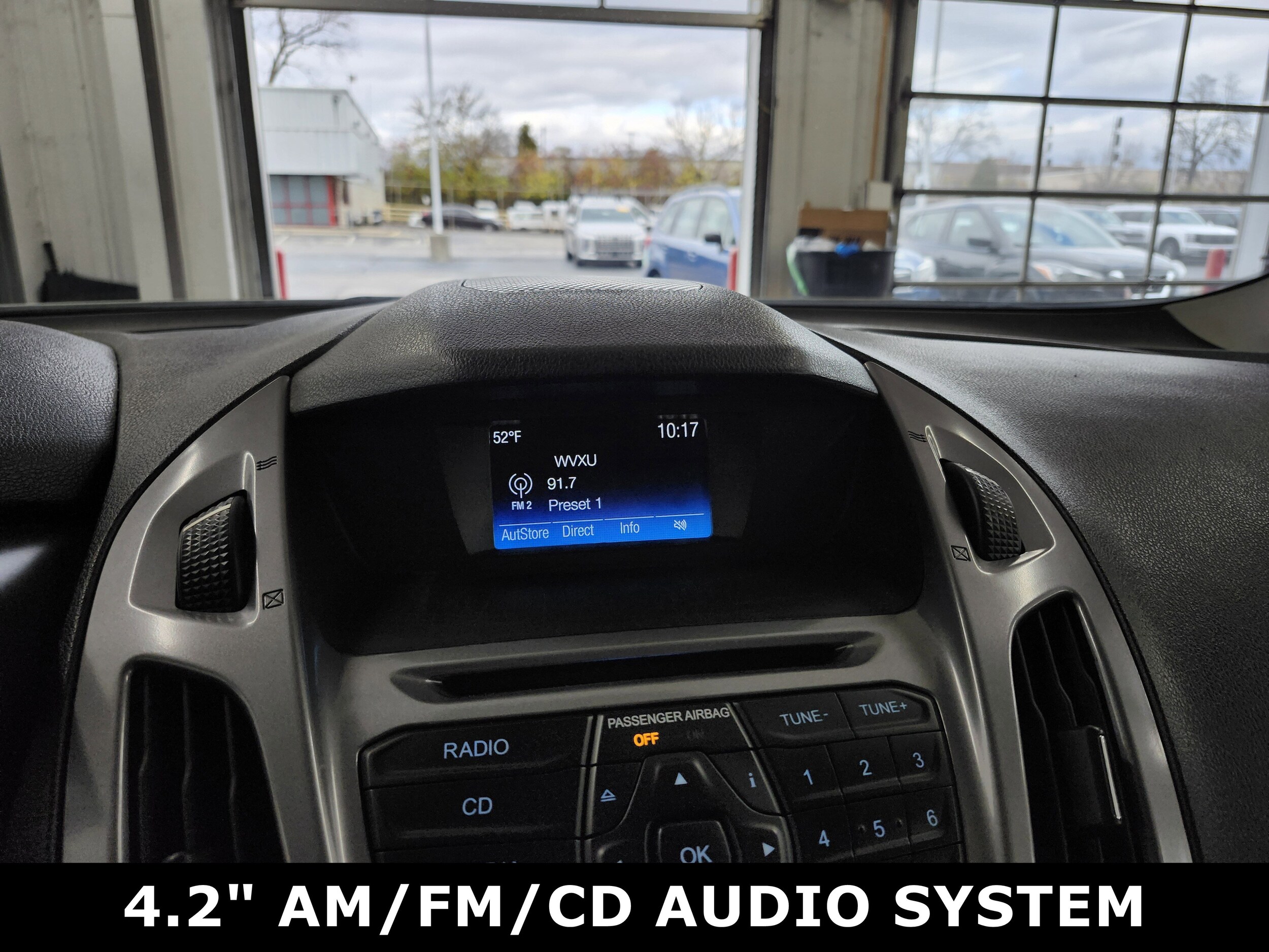 2016 Ford Transit Connect XLT Cargo photo 4