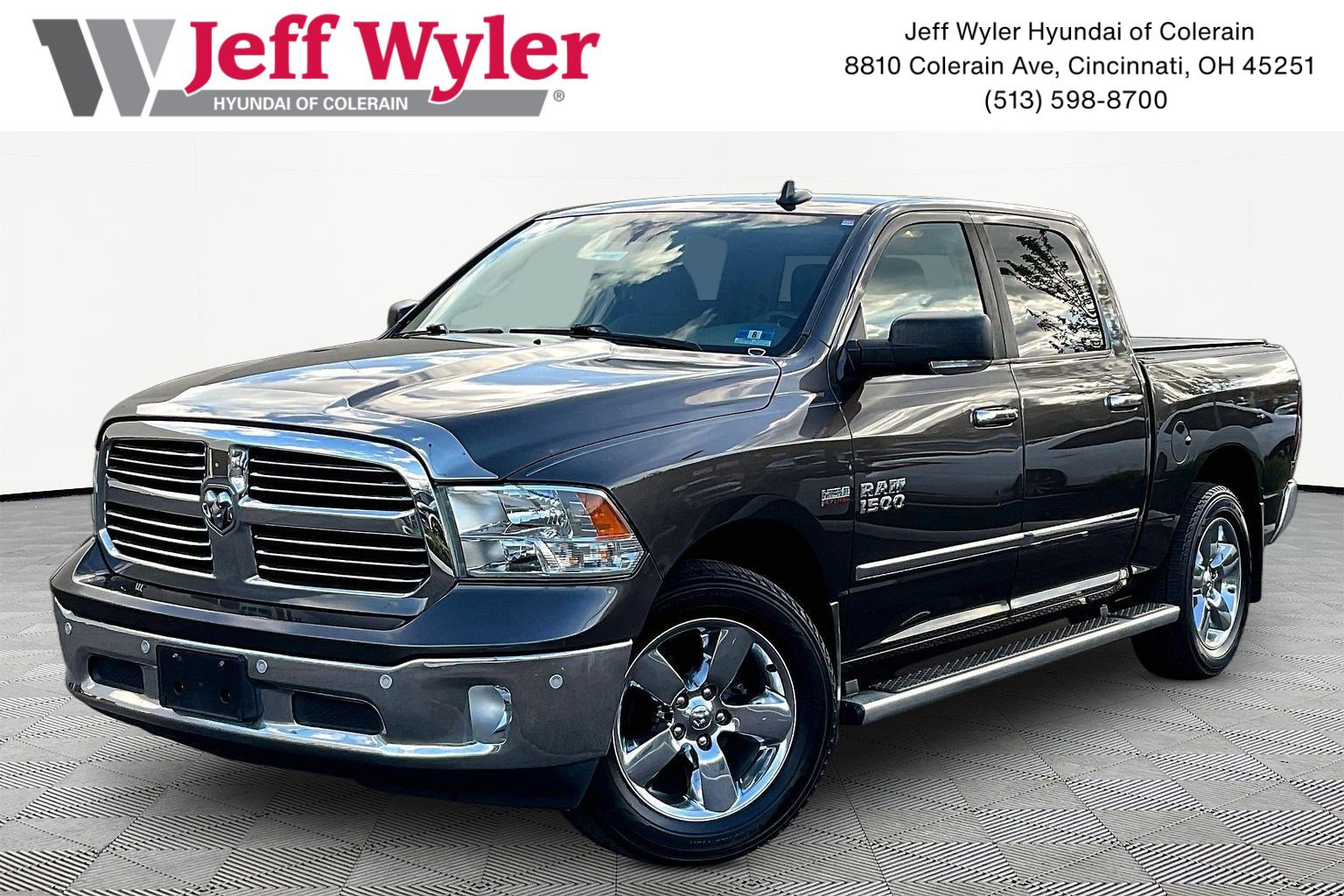 2016 RAM 1500 Big Horn 4x4 Crew Cab 5'7's photo
