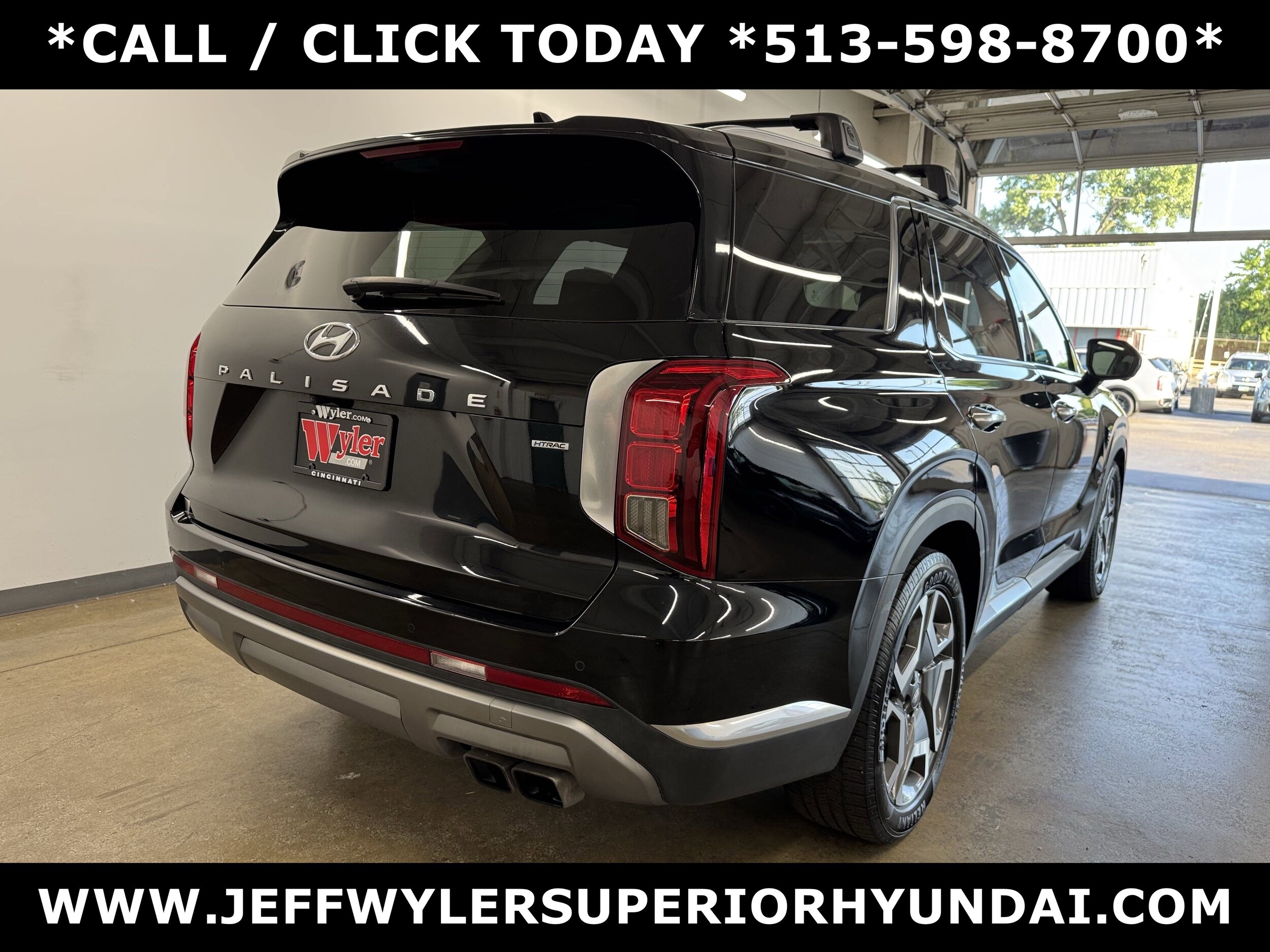2023 Hyundai Palisade Limited photo 3
