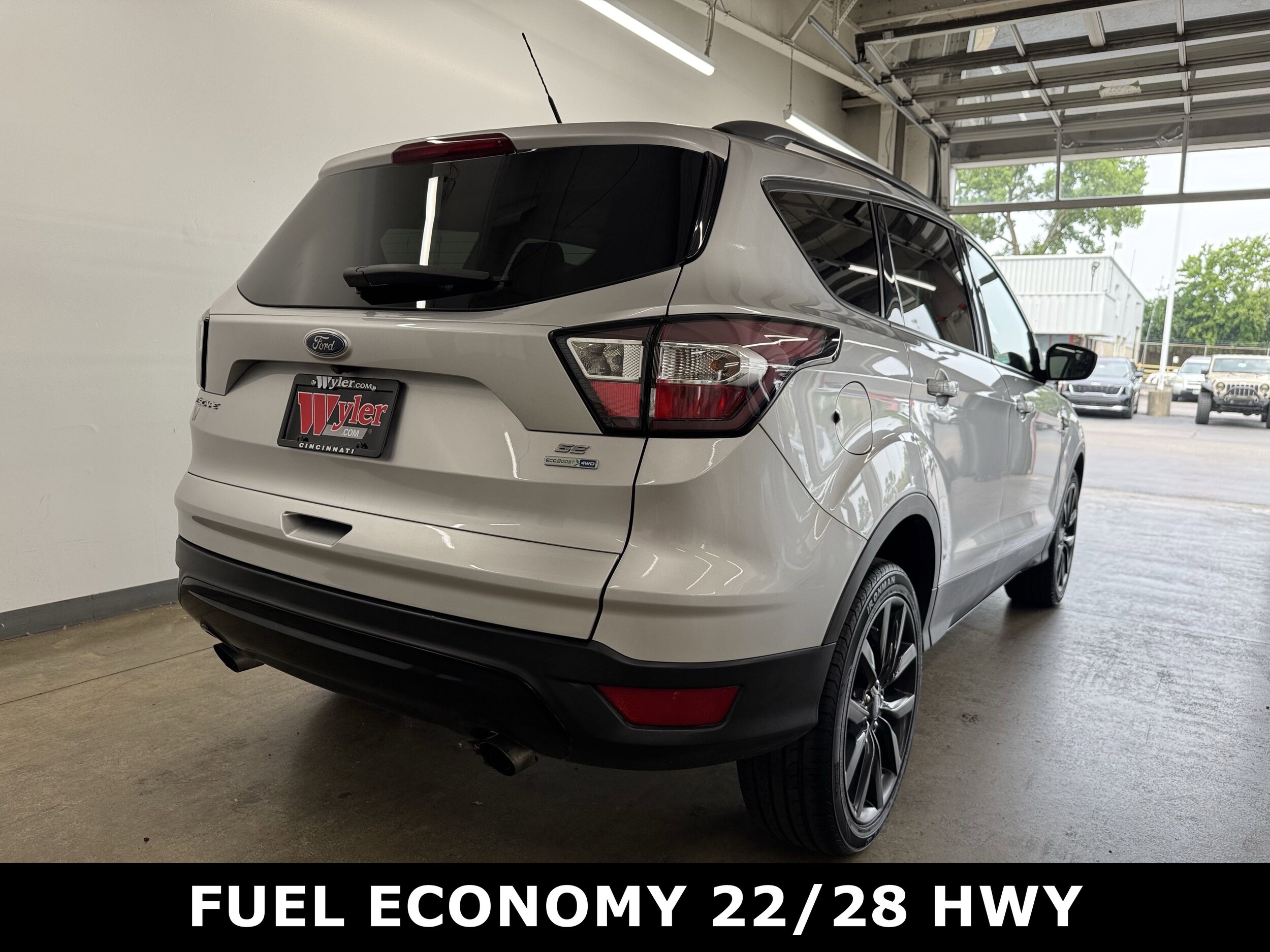 2017 Ford Escape SE photo 3