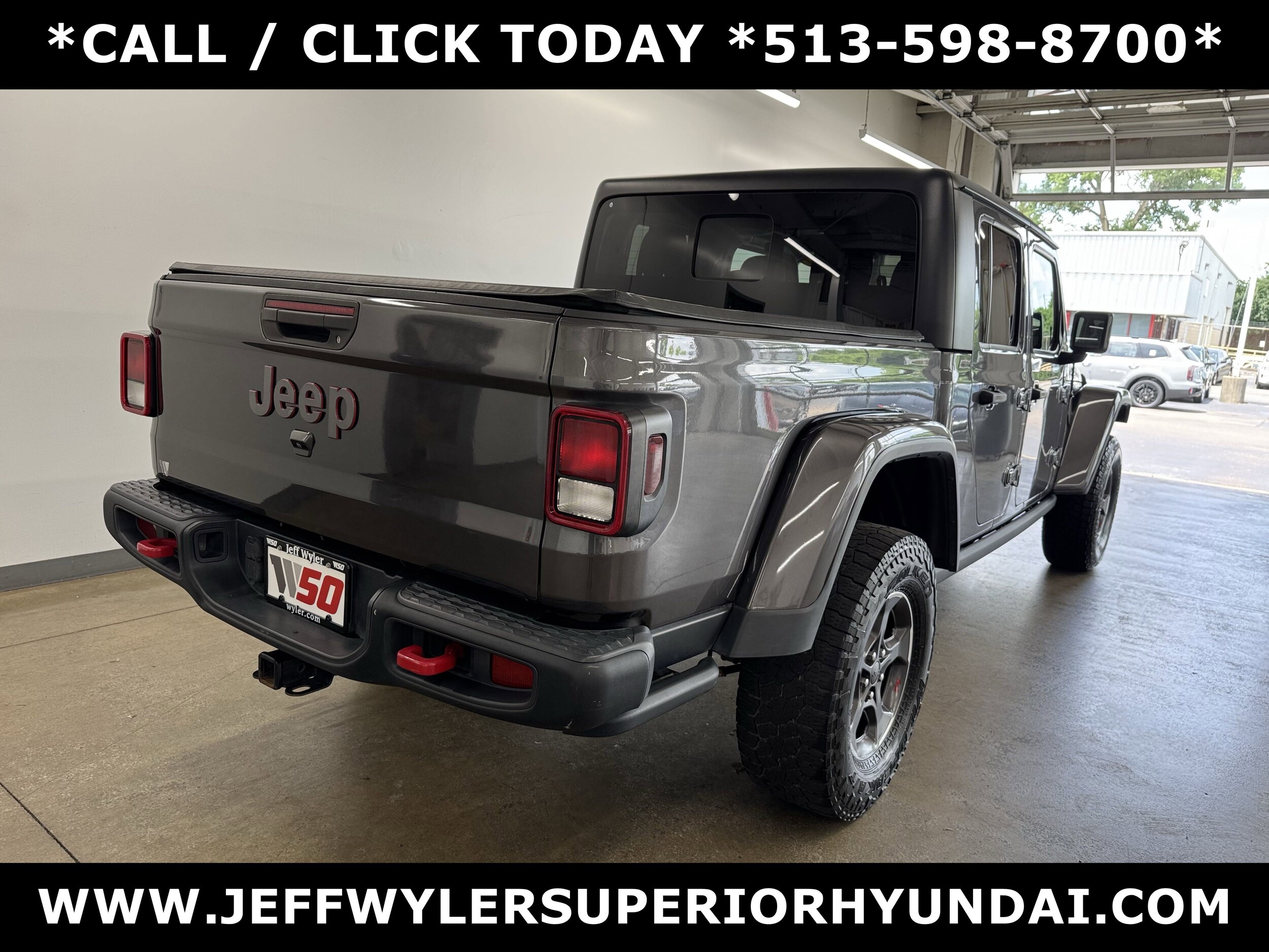 2020 Jeep Gladiator Rubicon photo 3
