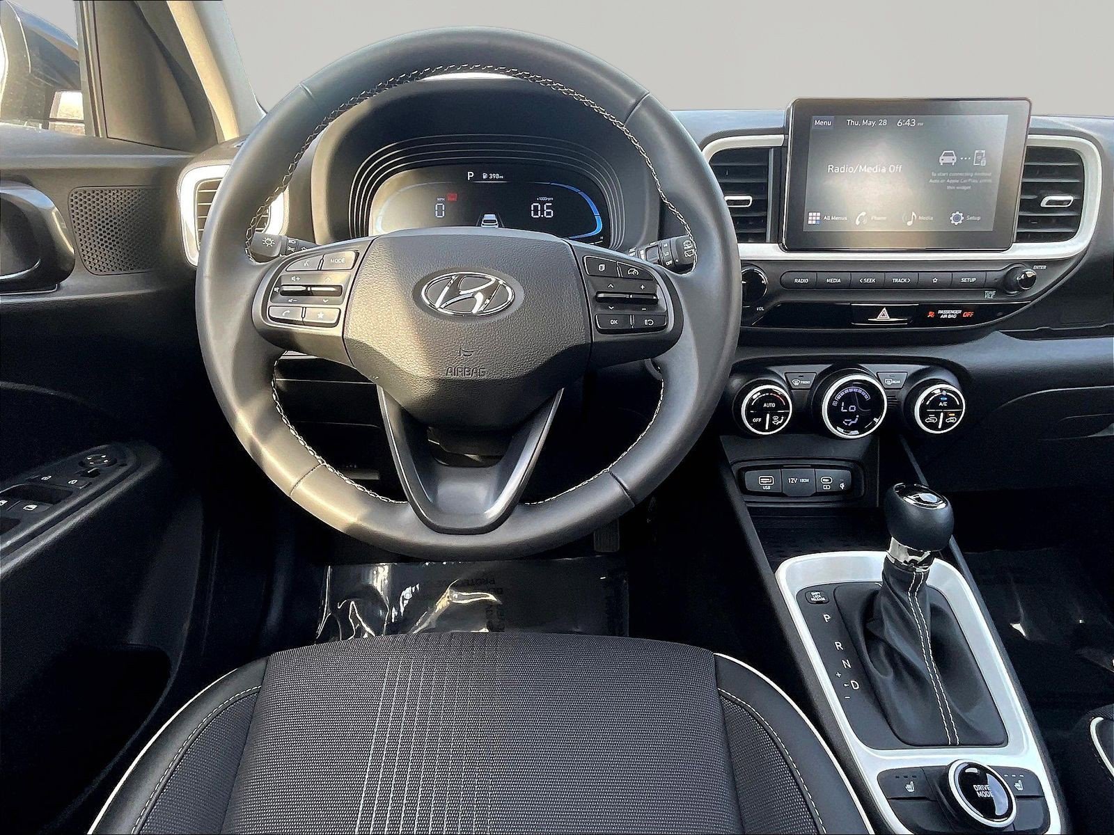 2026 Hyundai Venue SEL - Photo 8