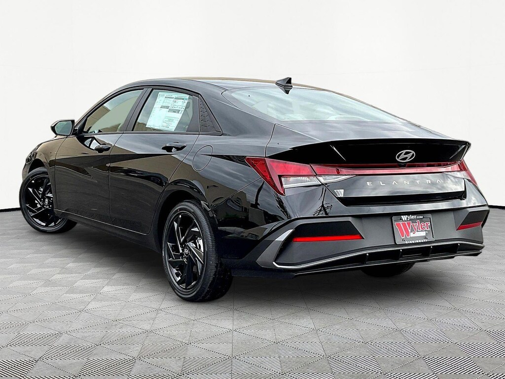 New 2026 Hyundai Elantra SEL Sport Sedan