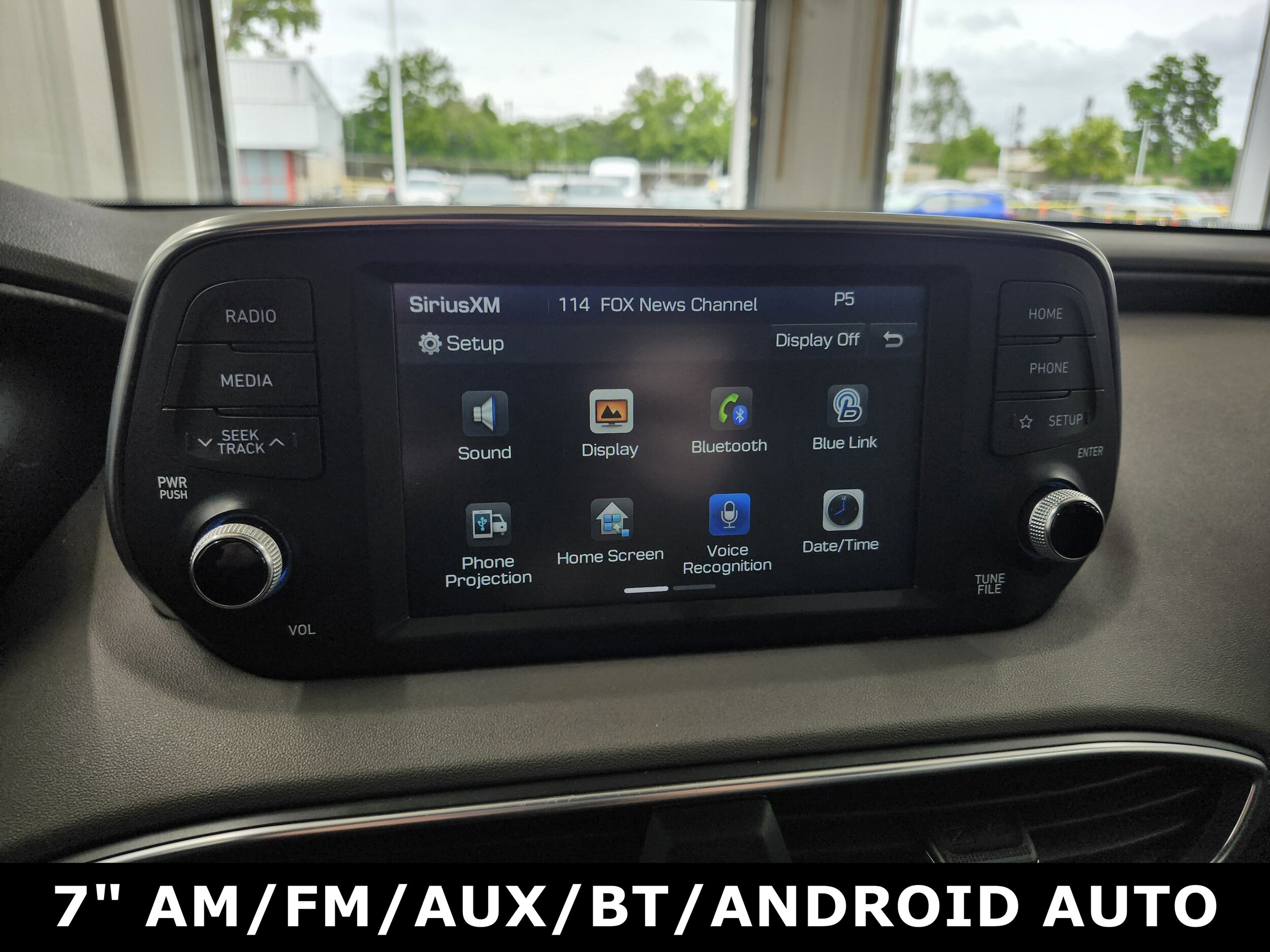 2019 Hyundai Santa Fe SEL photo 3