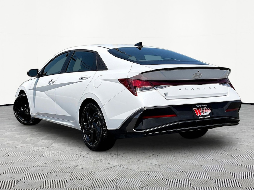 Used 2026 Hyundai Elantra SEL Sport Sedan