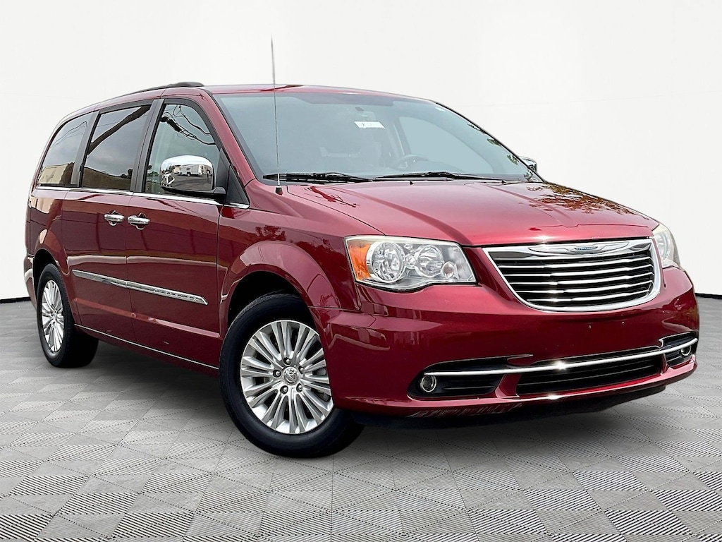 Used 2013 Chrysler Town & Country Touring-L Van