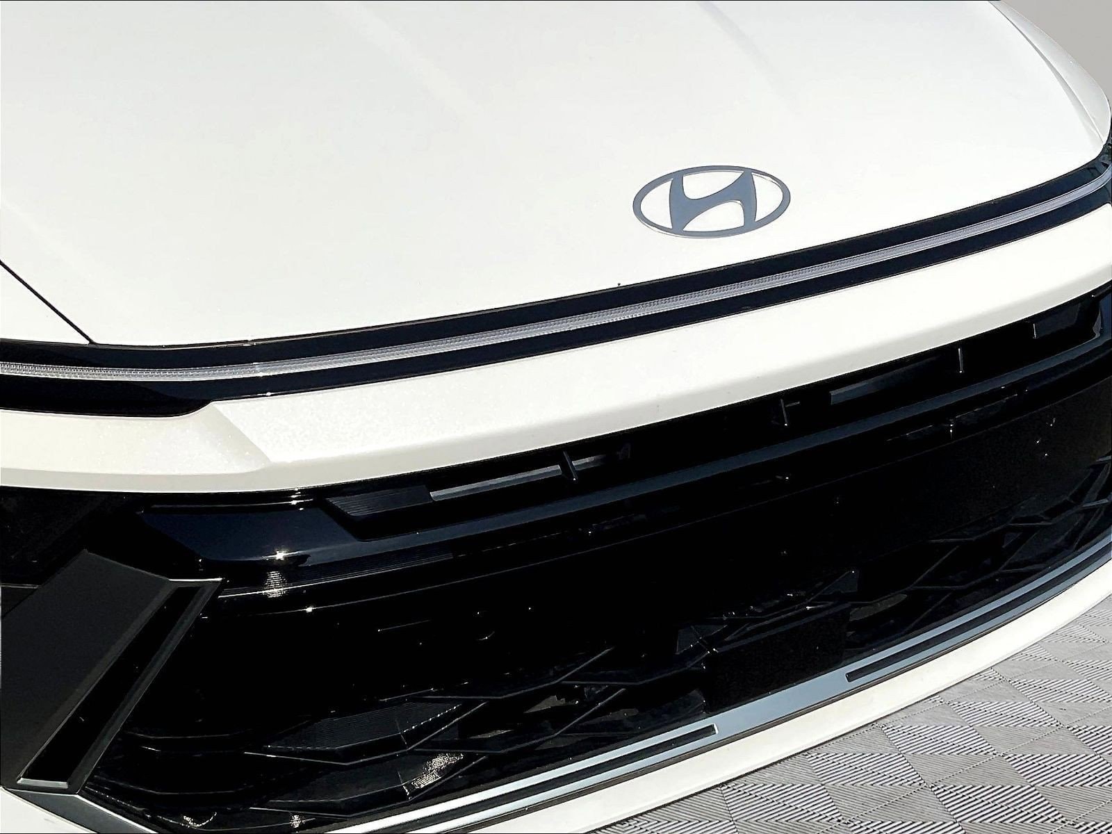 2025 Hyundai Sonata SE - Photo 32