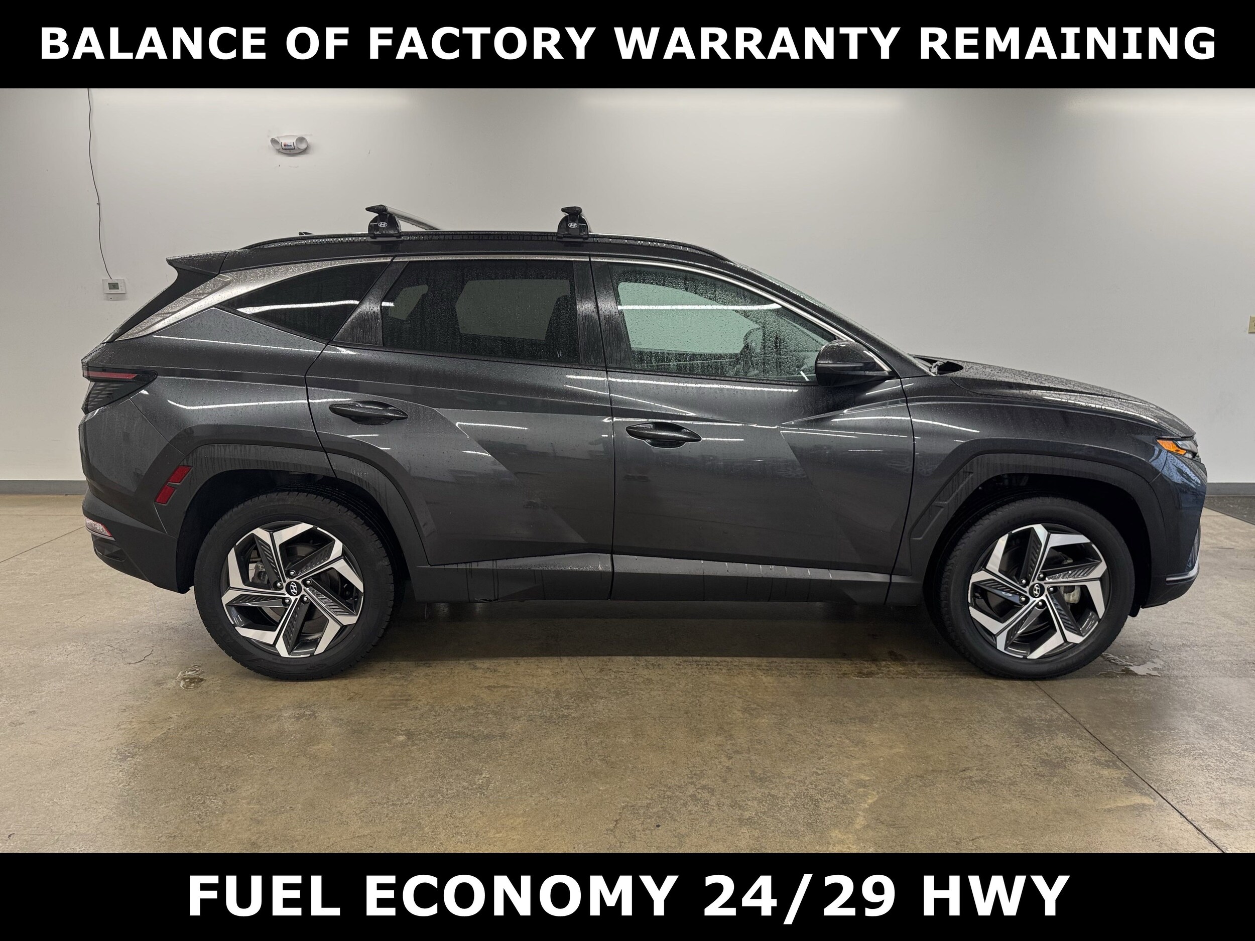 2022 Hyundai Tucson SEL Convenience photo 2