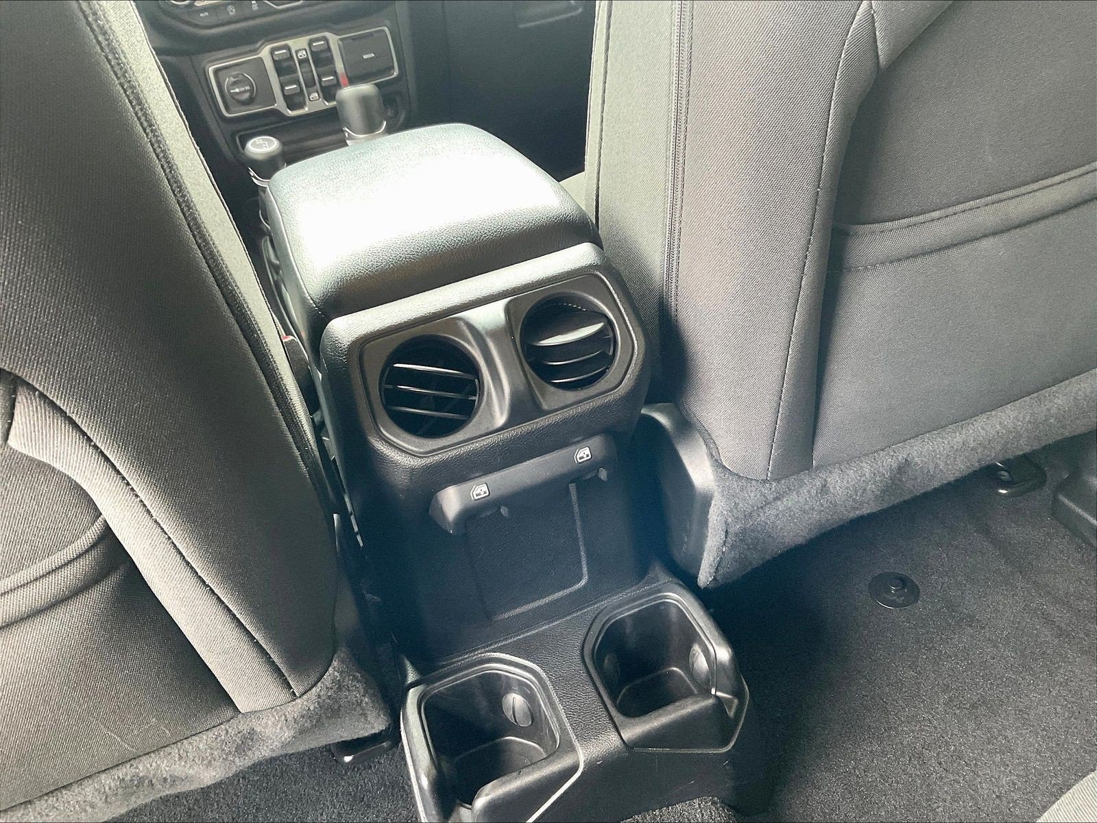 2020 Jeep Wrangler Unlimited Willys - Photo 13