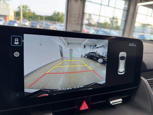 2025 Hyundai IONIQ 5 SE - Photo 6