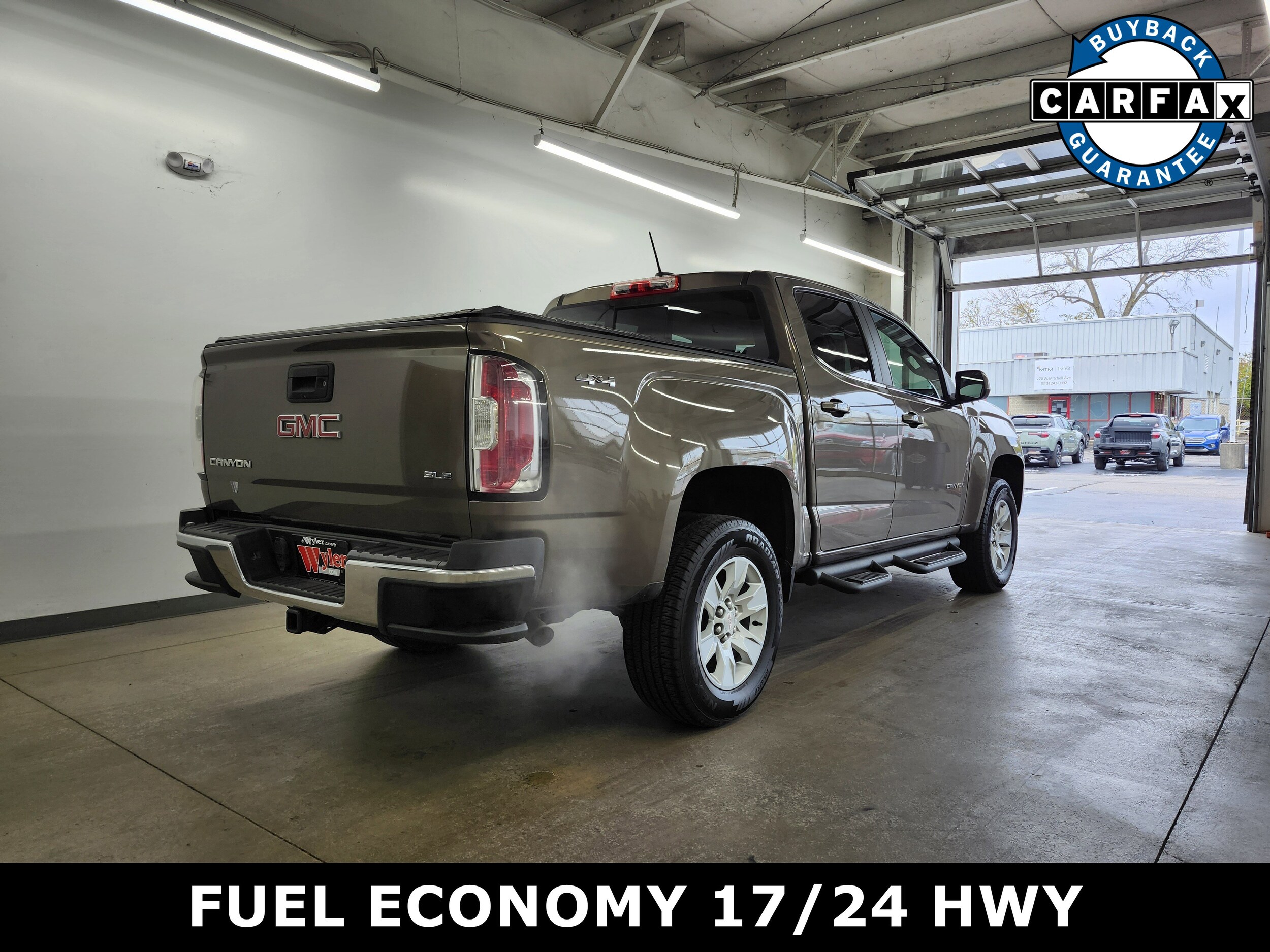 2017 Gmc Canyon SLE photo 2