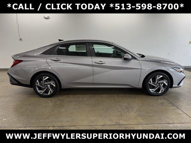 2025 Hyundai Elantra Hybrid Limited photo 2