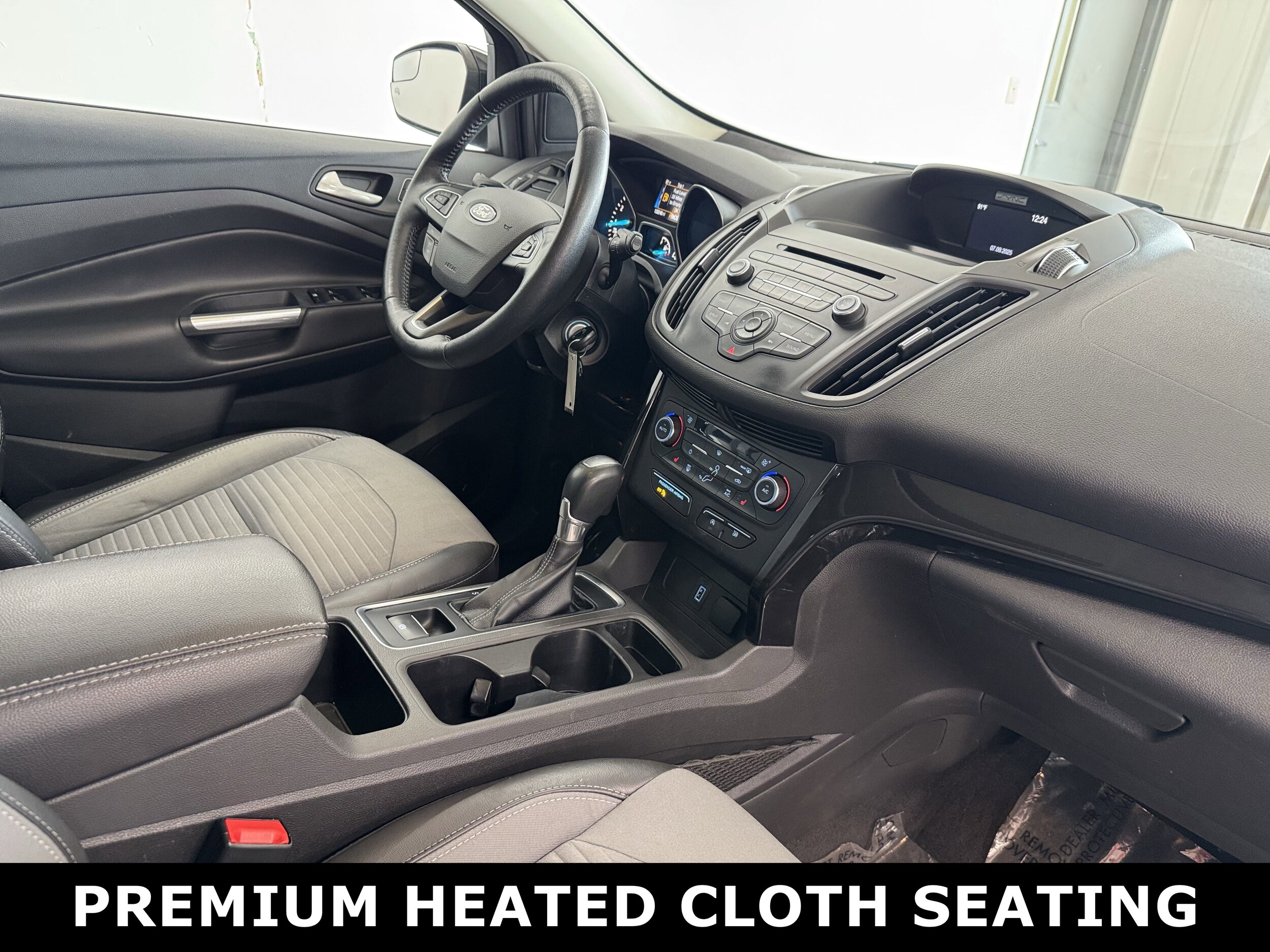 2017 Ford Escape SE photo 4