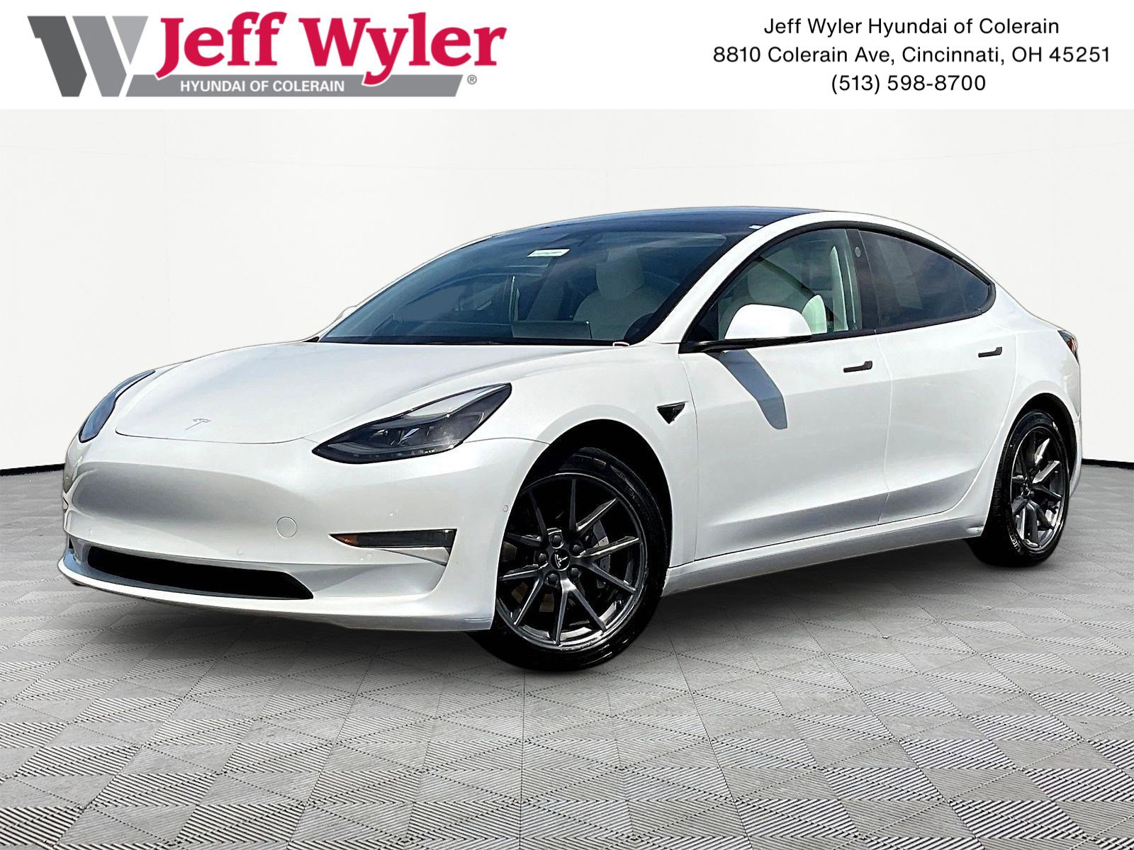2022 Tesla Model 3 Long Range Dual Motor All-Wheel Drive's photo