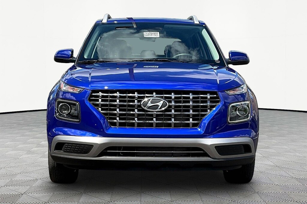 Used 2025 Hyundai Venue SEL SUV