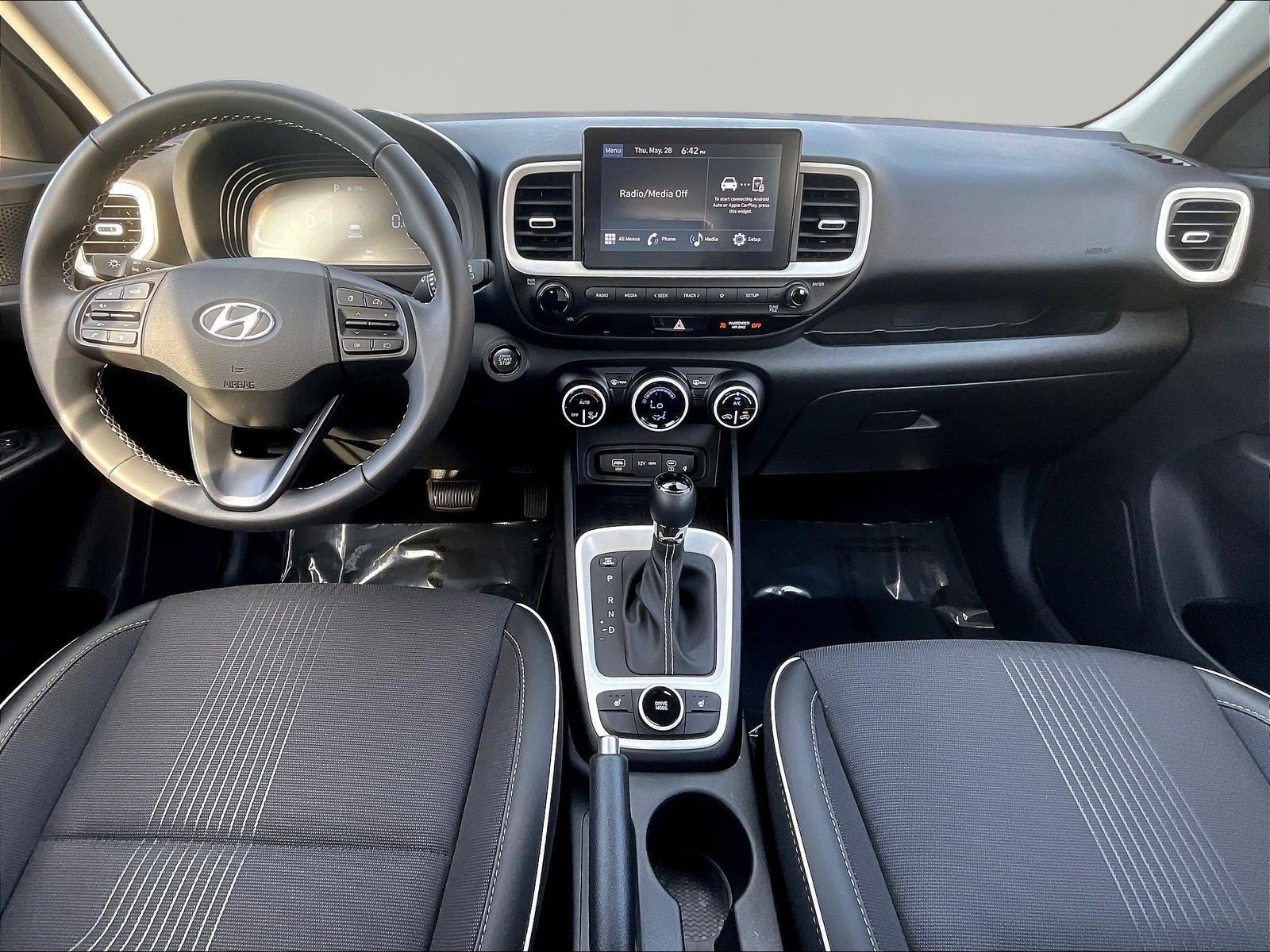 2026 Hyundai Venue SEL - Photo 7