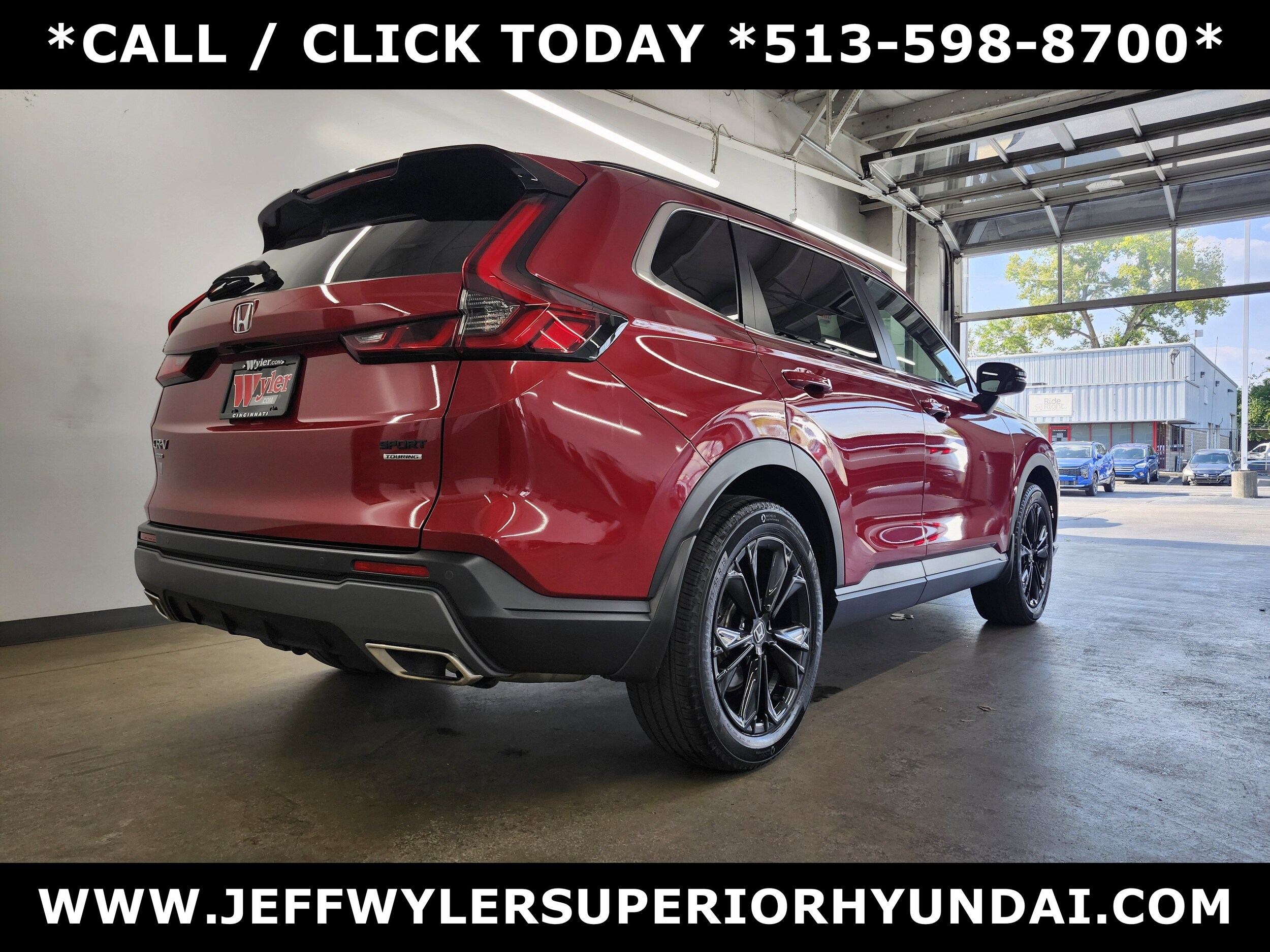 2023 Honda CR-V Hybrid Sport Touring photo 3