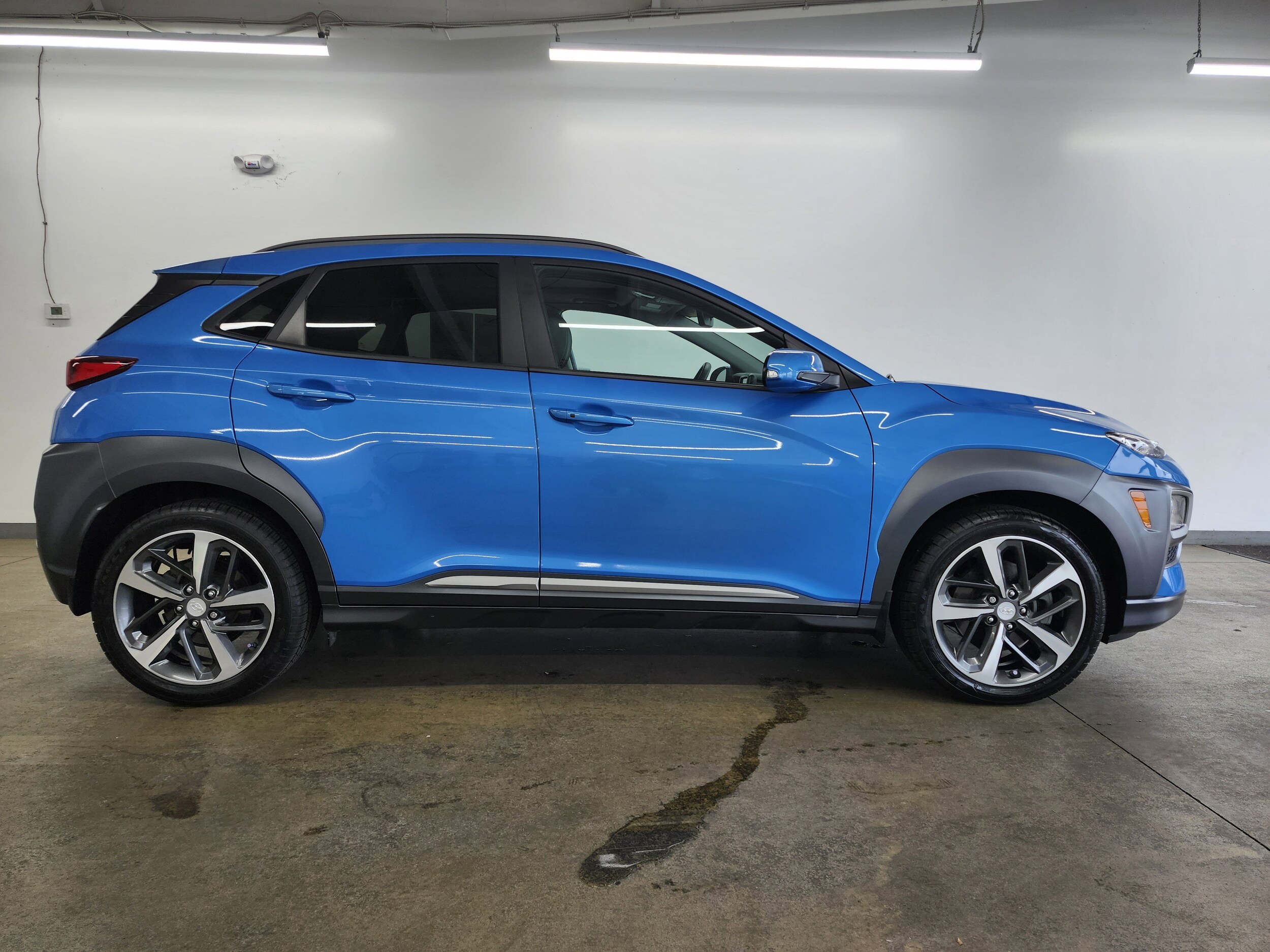 2021 Hyundai Kona Ultimate photo 2