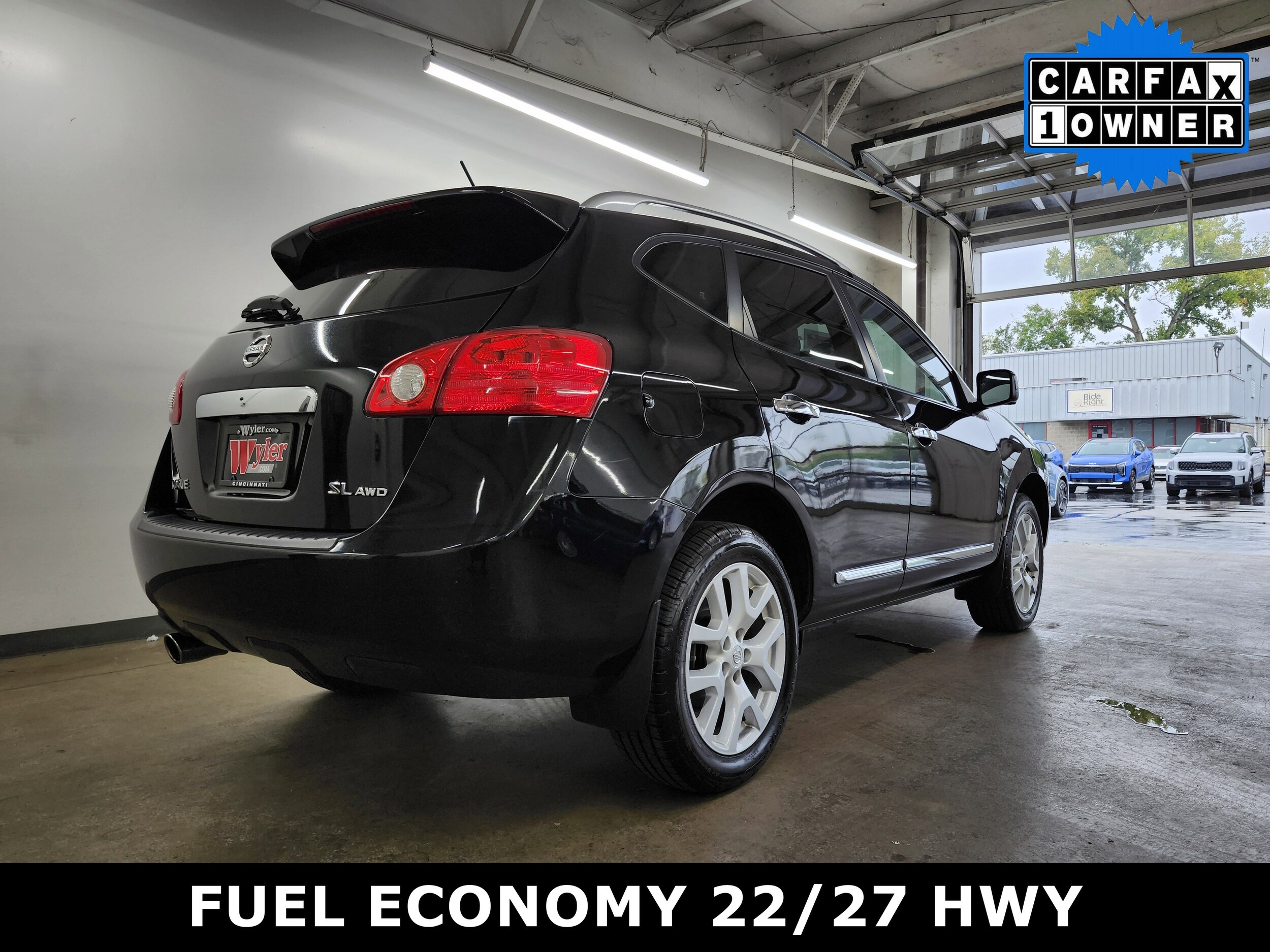 2013 Nissan Rogue SV SL photo 3