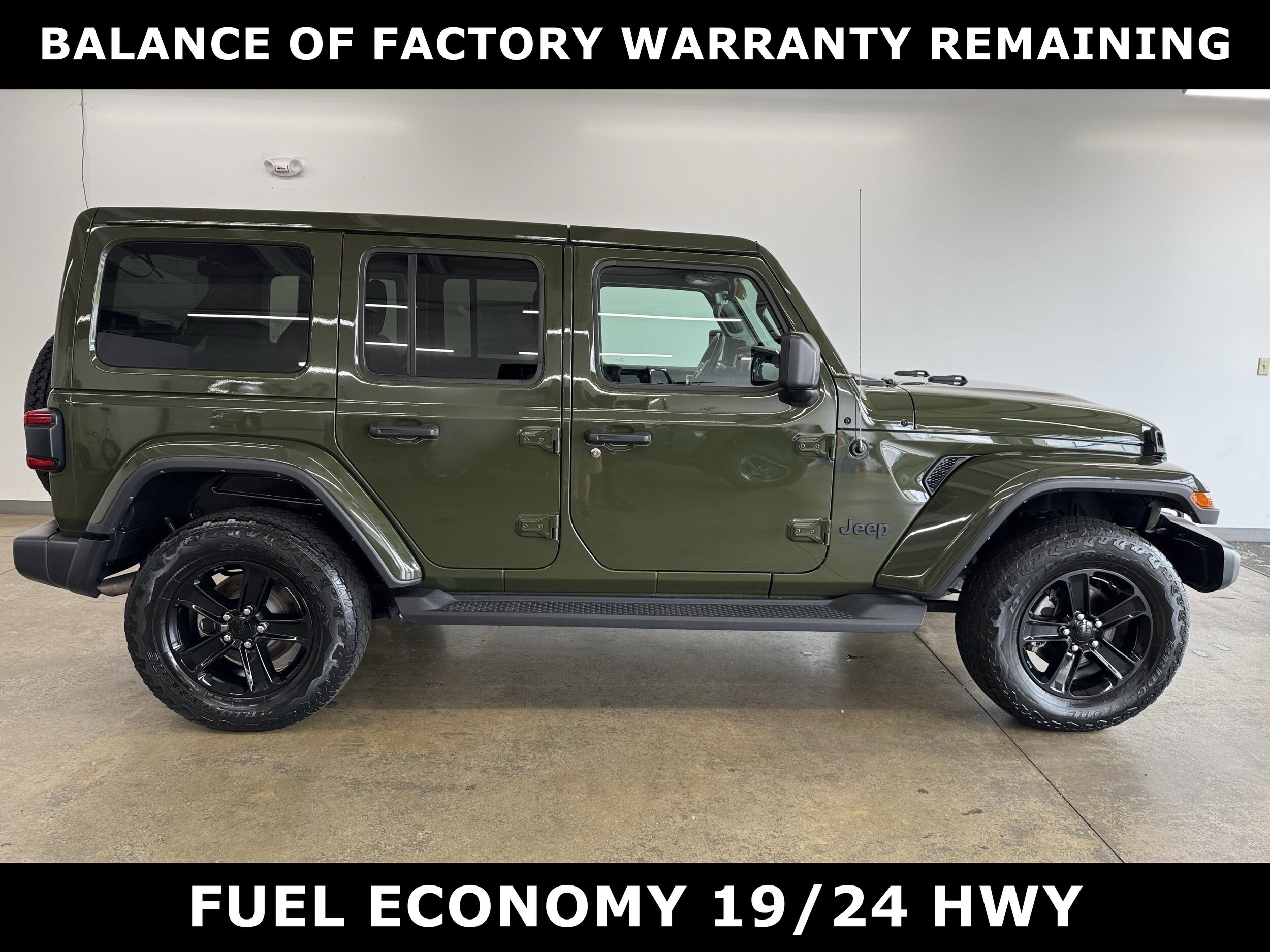 2022 Jeep Wrangler Unlimited Sahara Altitude photo 2