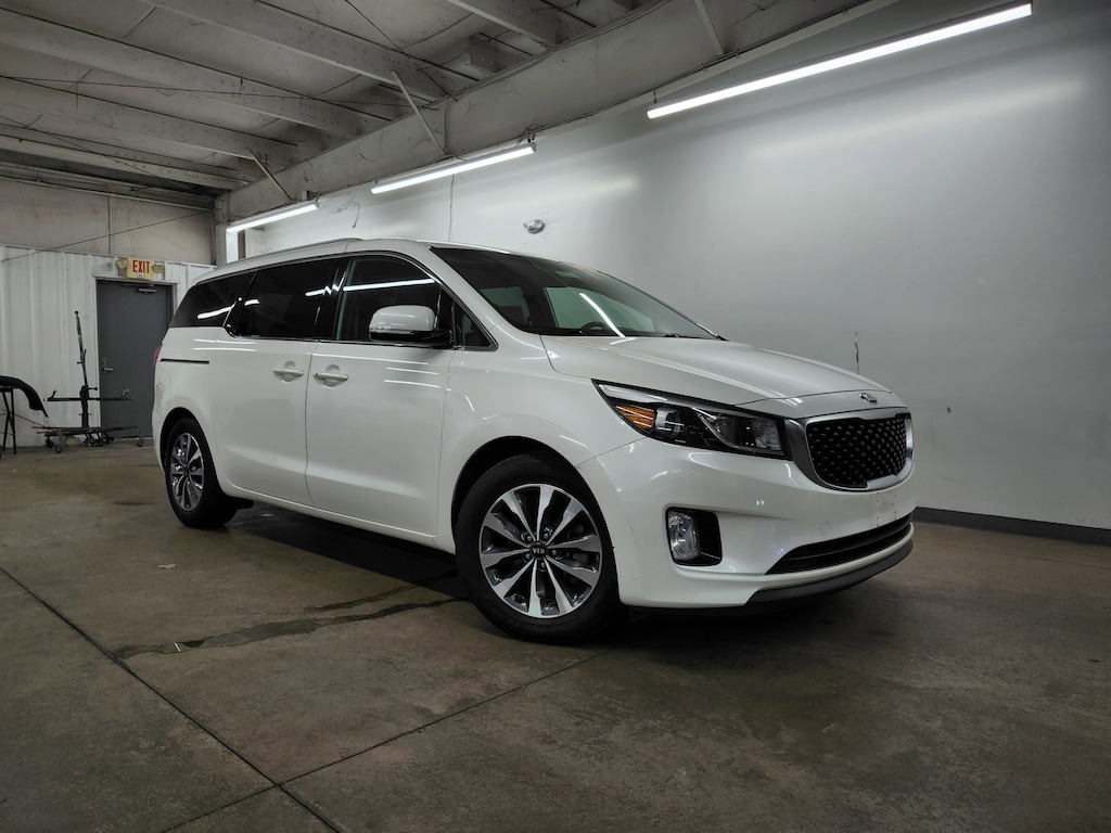 Used 2015 Kia Sedona SX FWD Van