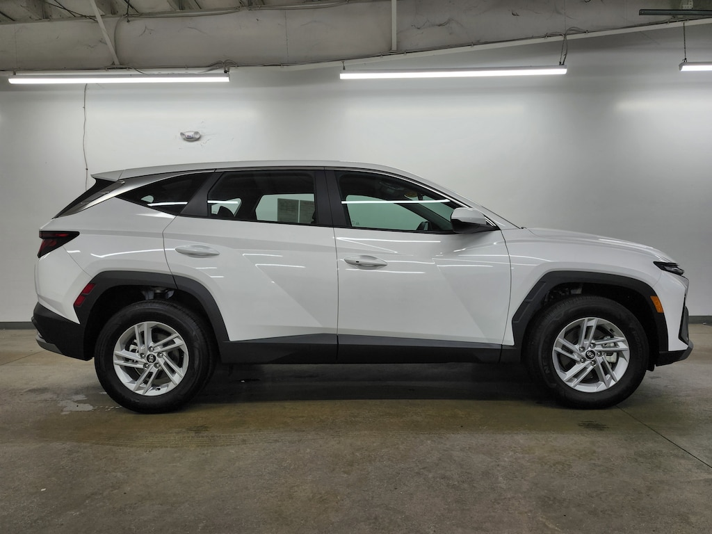 Used 2025 Hyundai Tucson SE SUV
