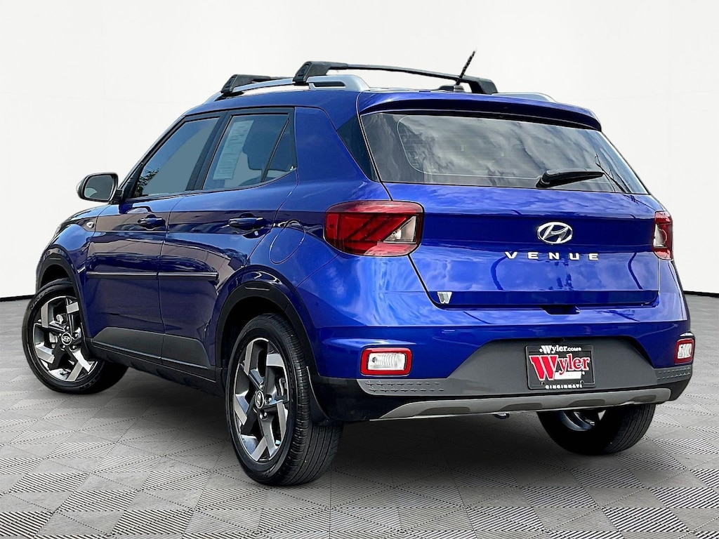 Used 2024 Hyundai Venue Limited SUV
