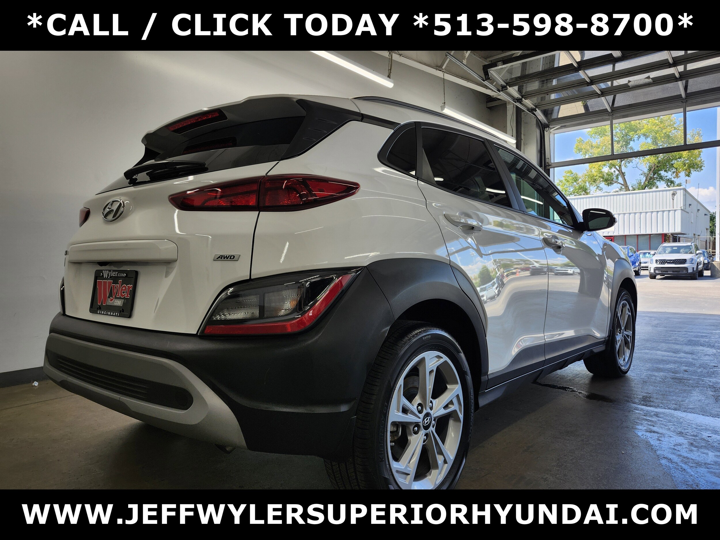 2023 Hyundai Kona SEL photo 2