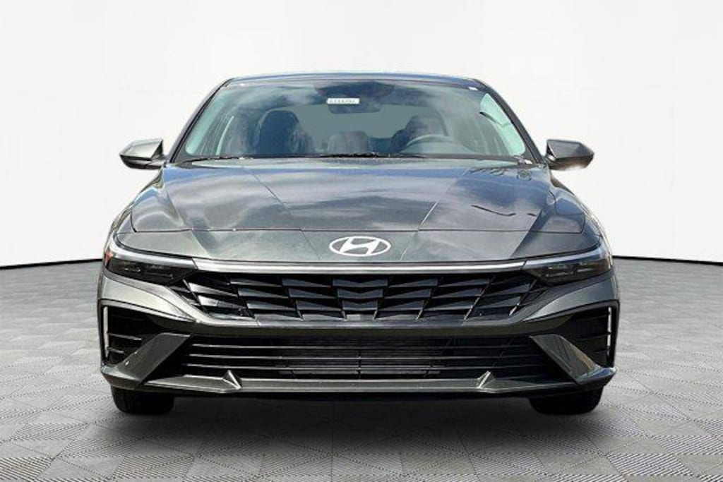 New 2026 Hyundai Elantra SE Sedan