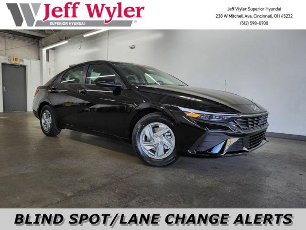 New 2026 Hyundai Elantra SE Sedan