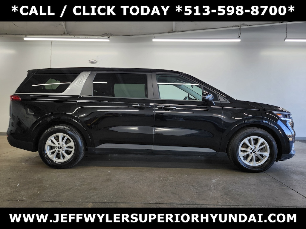 Used 2022 Kia Carnival LXS MPV