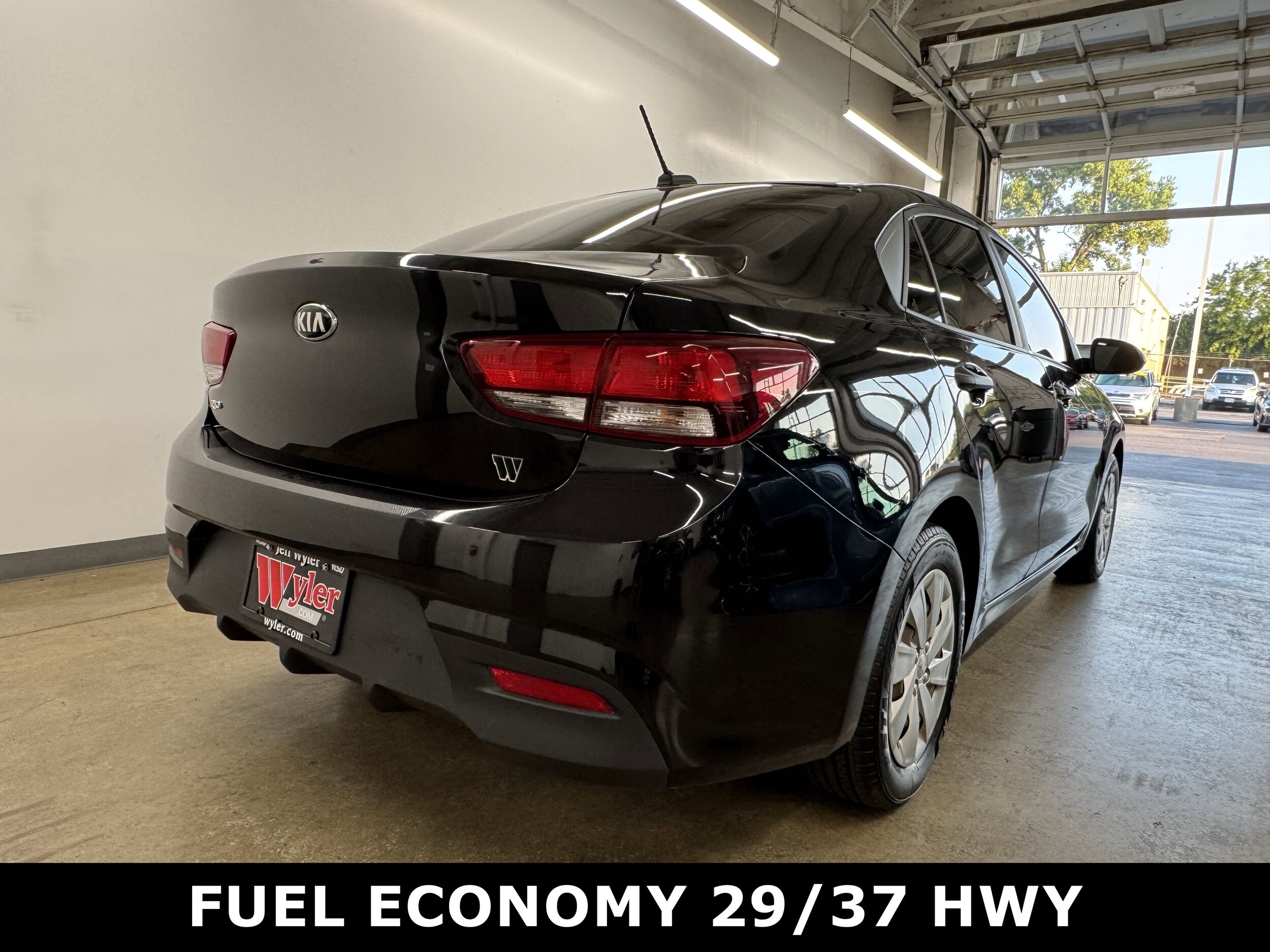 2018 Kia Rio LX photo 2