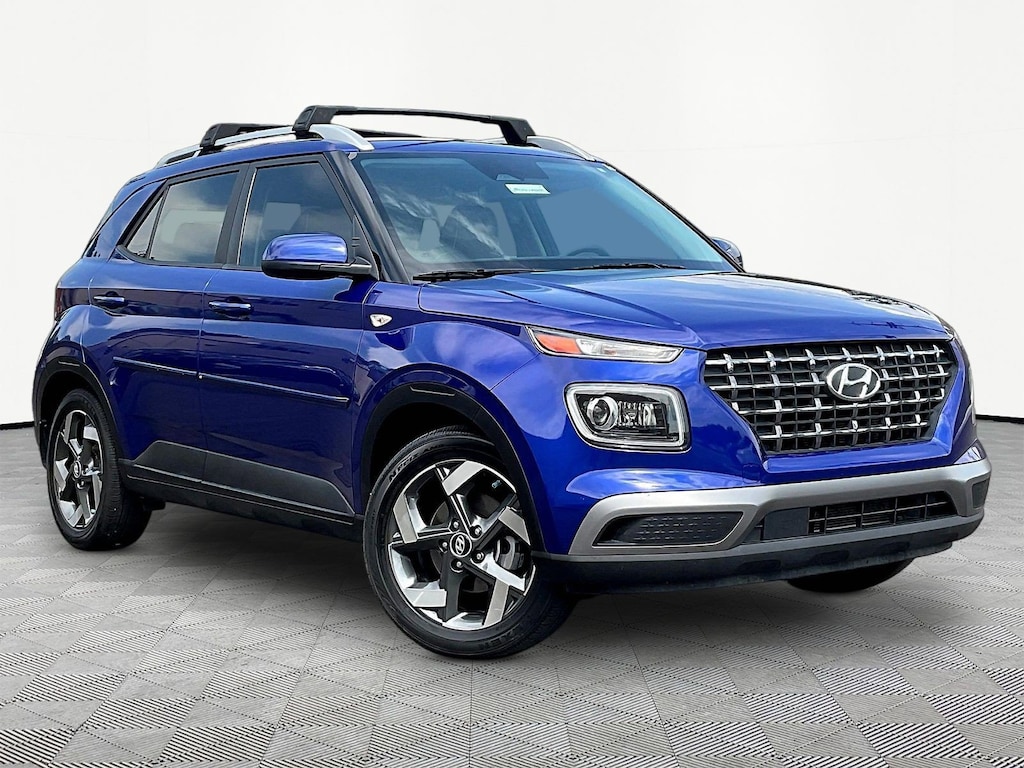 Used 2024 Hyundai Venue Limited SUV