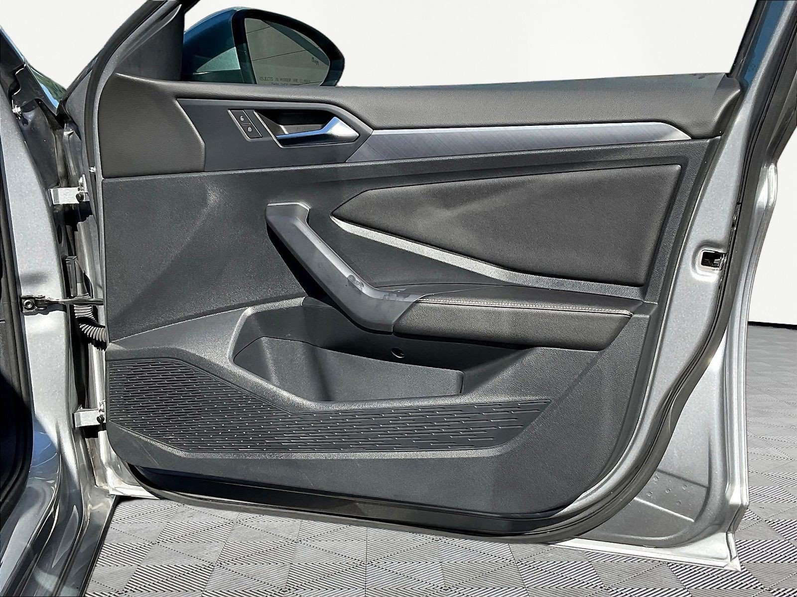 2024 Volkswagen Jetta SE - Photo 30