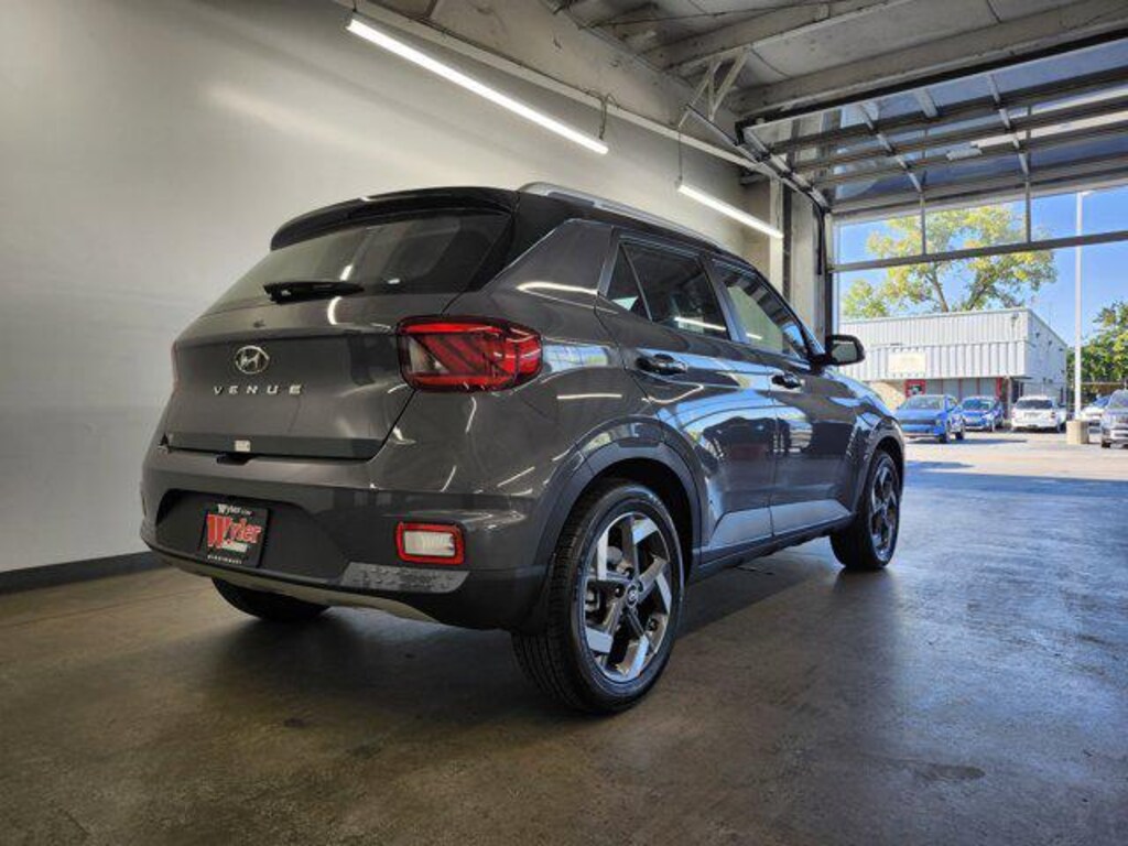 New 2026 Hyundai Venue SEL SUV