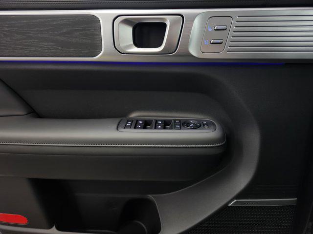 2026 Hyundai Santa Fe Limited - Photo 13