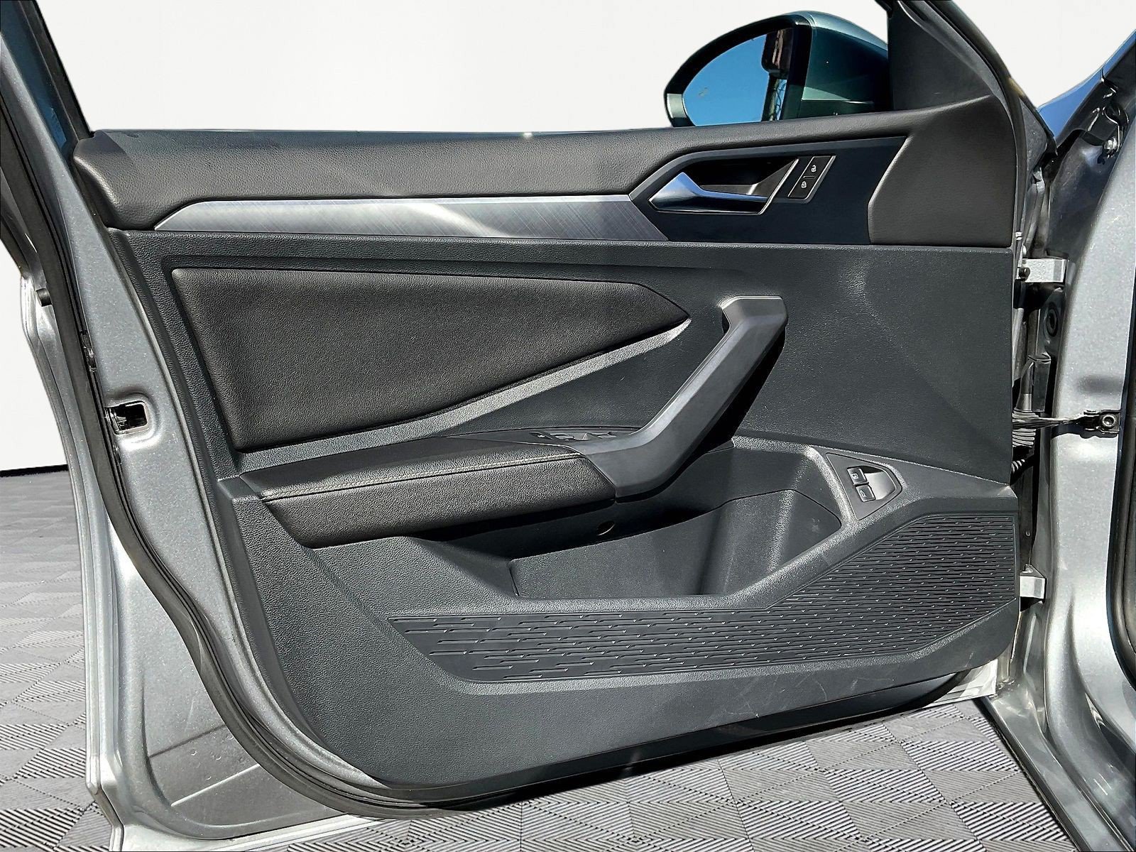 2024 Volkswagen Jetta SE - Photo 22
