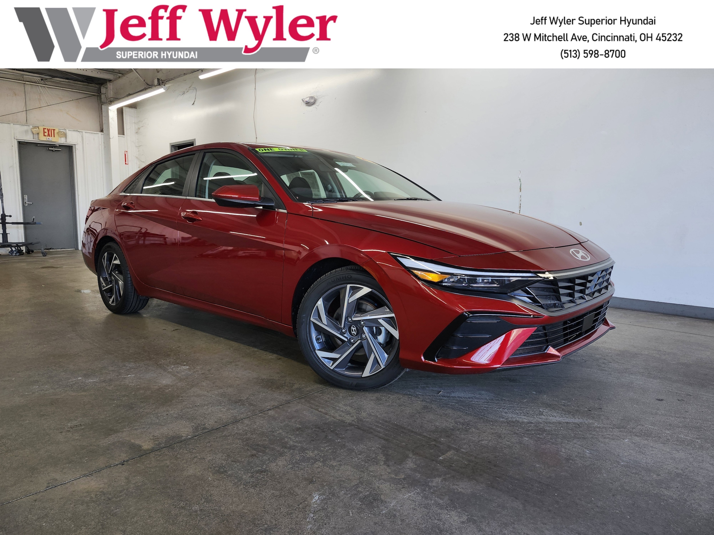 2025 Hyundai Elantra SEL's photo