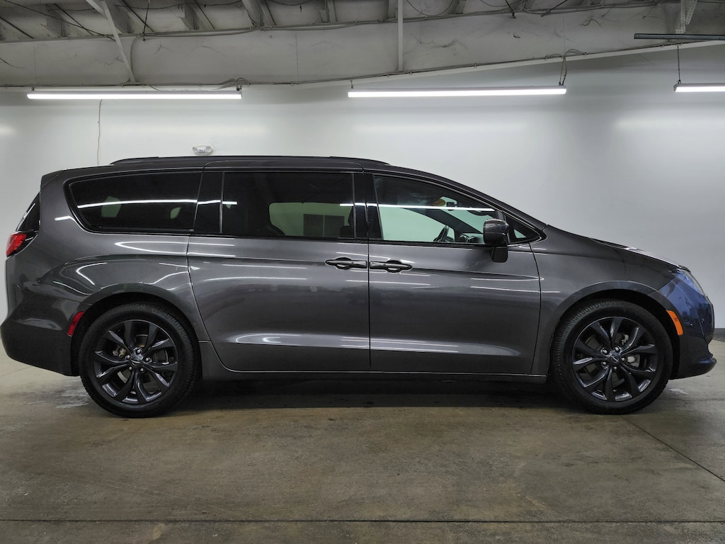 Used 2020 Chrysler Pacifica Touring Van Passenger Van