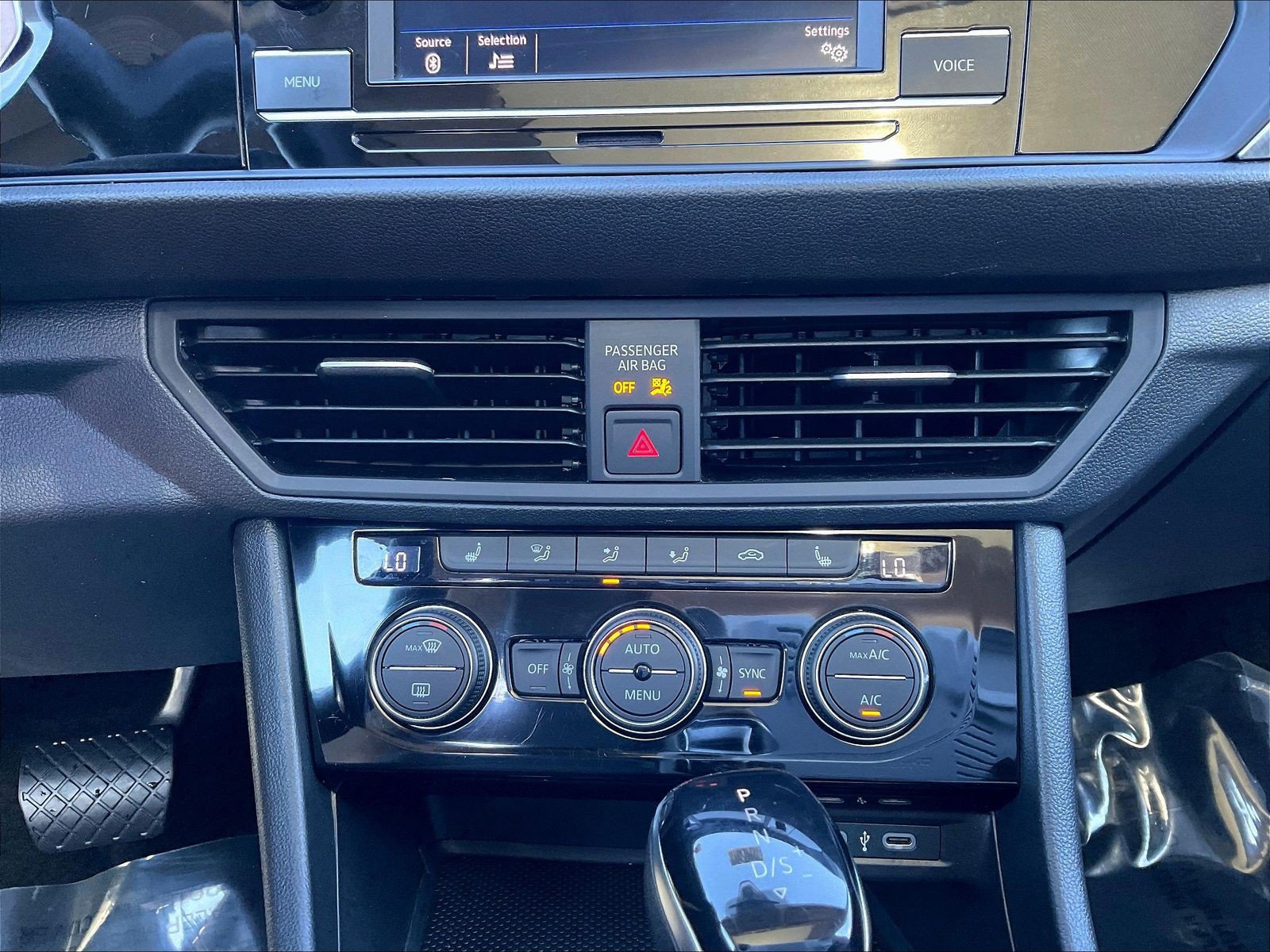 2024 Volkswagen Jetta SE - Photo 17