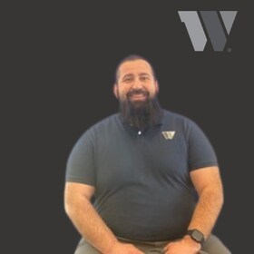 Staff member Tim Deaton from ID_47099200e207