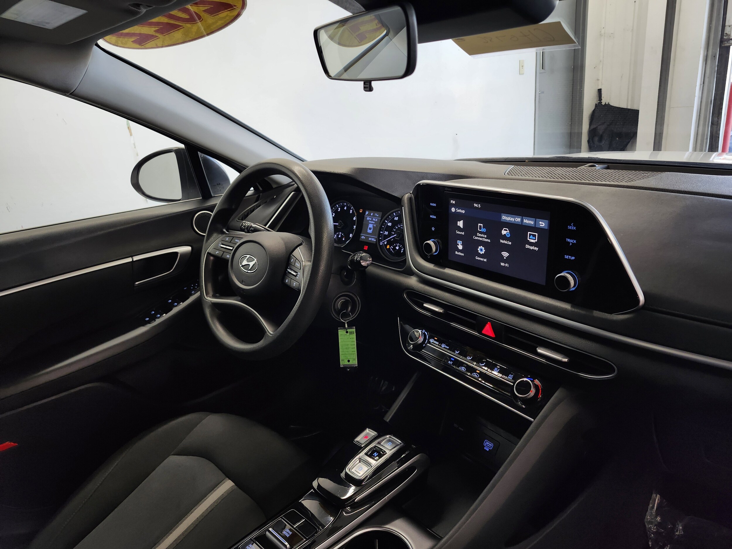 2022 Hyundai Sonata SE photo 3