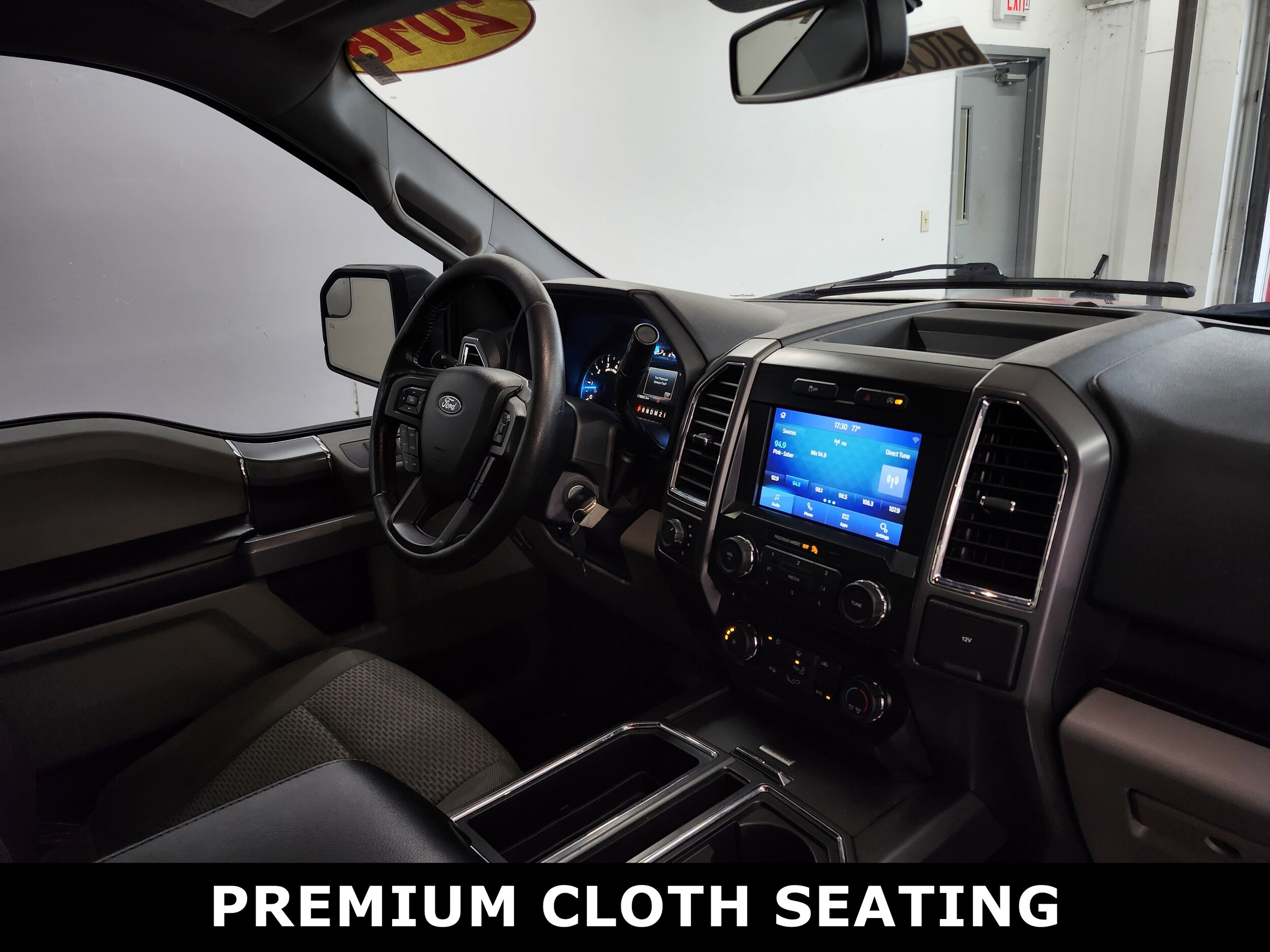 2016 Ford F-150 XLT photo 2